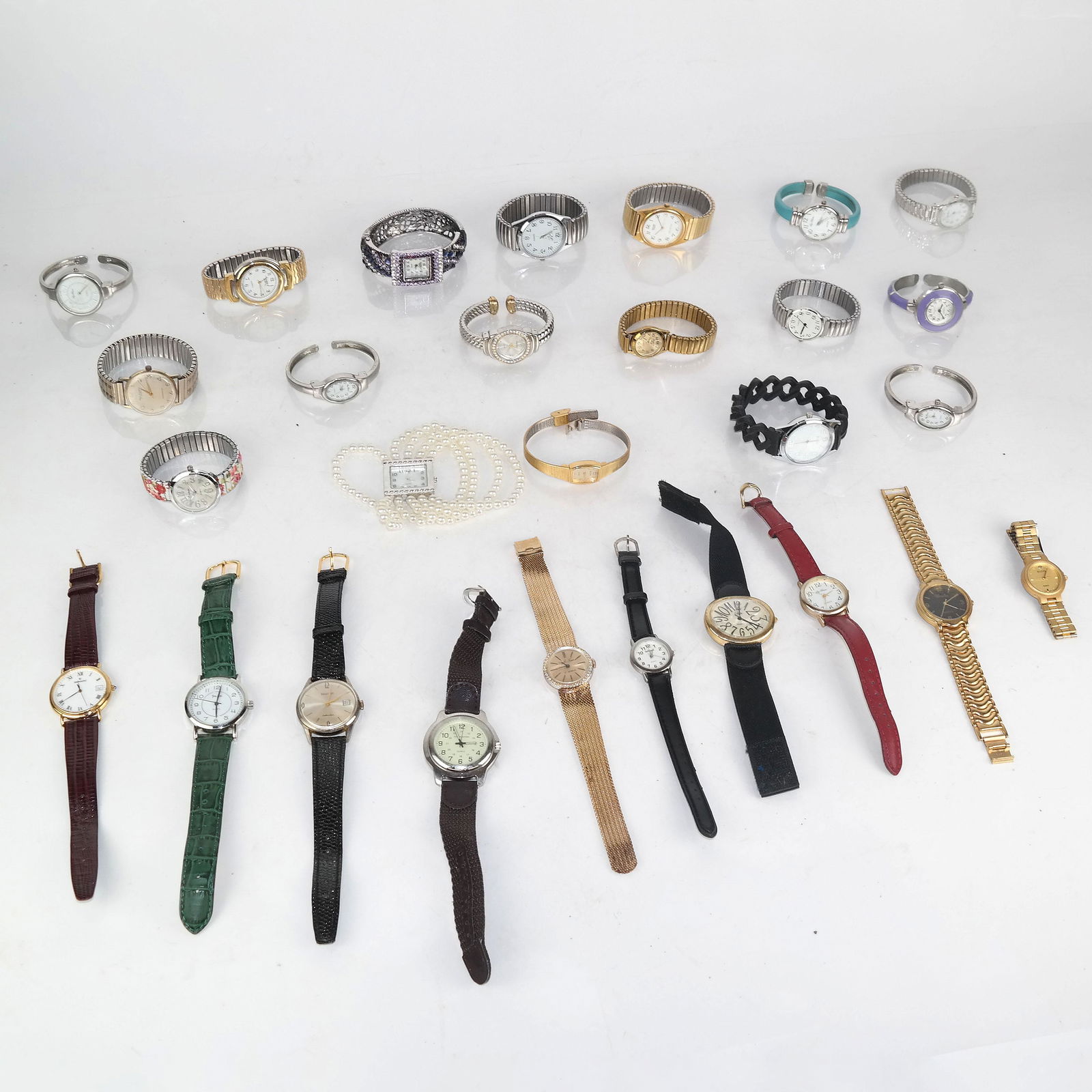 Lot of Assorted Wrist Watches (1 of 13)