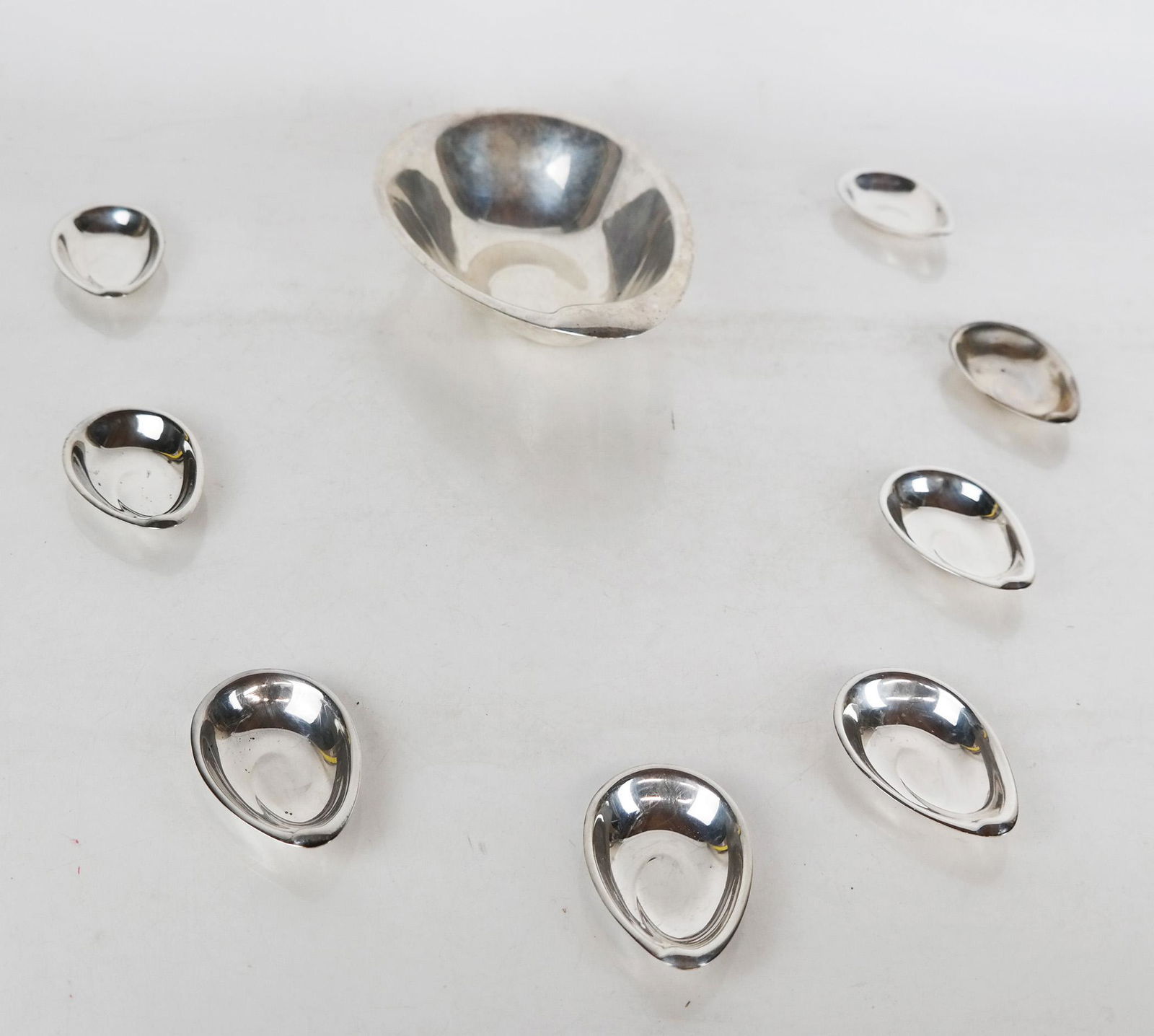 Reed & Barton Sterling Silver Nut Bowl Set - 9 Pcs. (1 of 11)