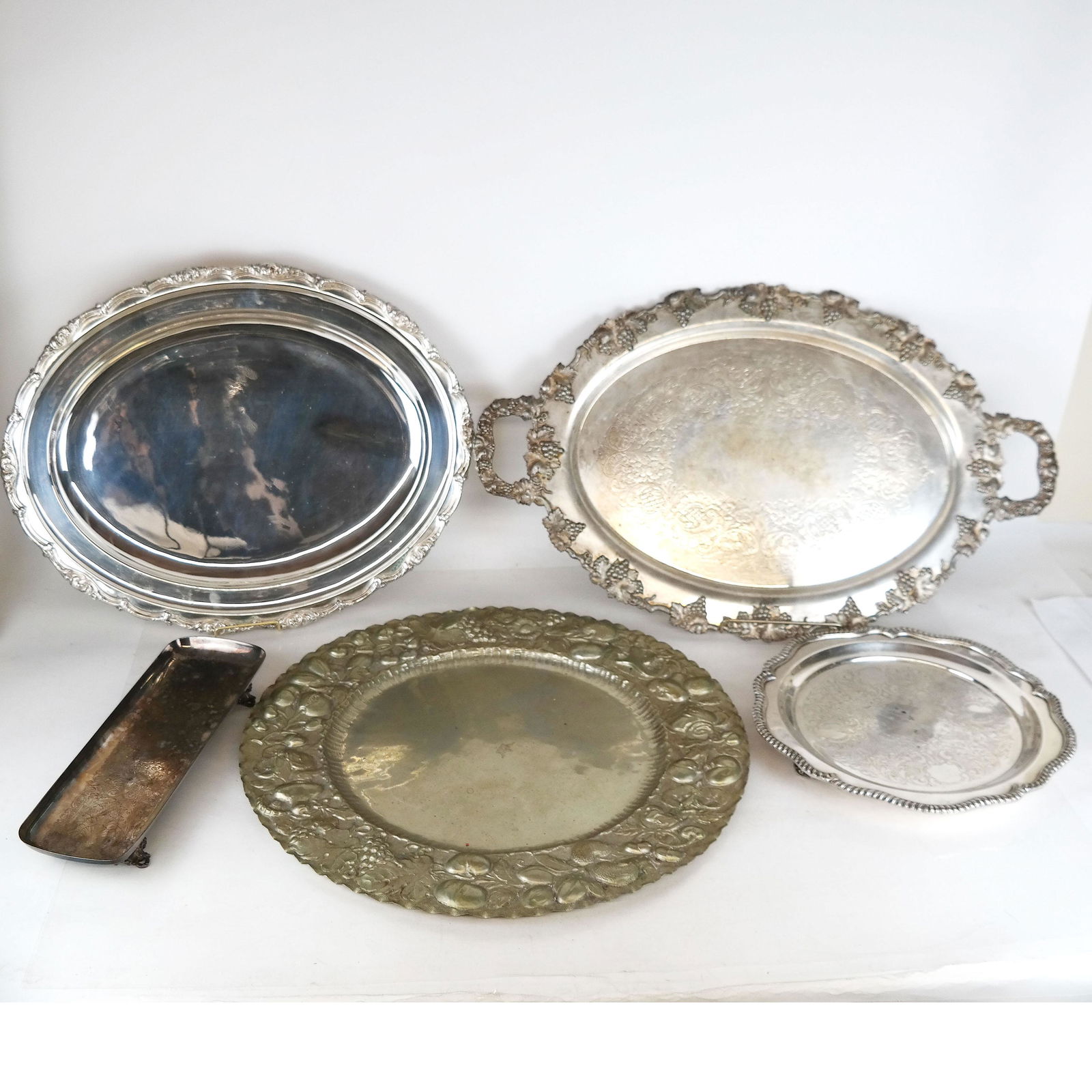 5 Silver Plate Serving Trays (1 of 20)