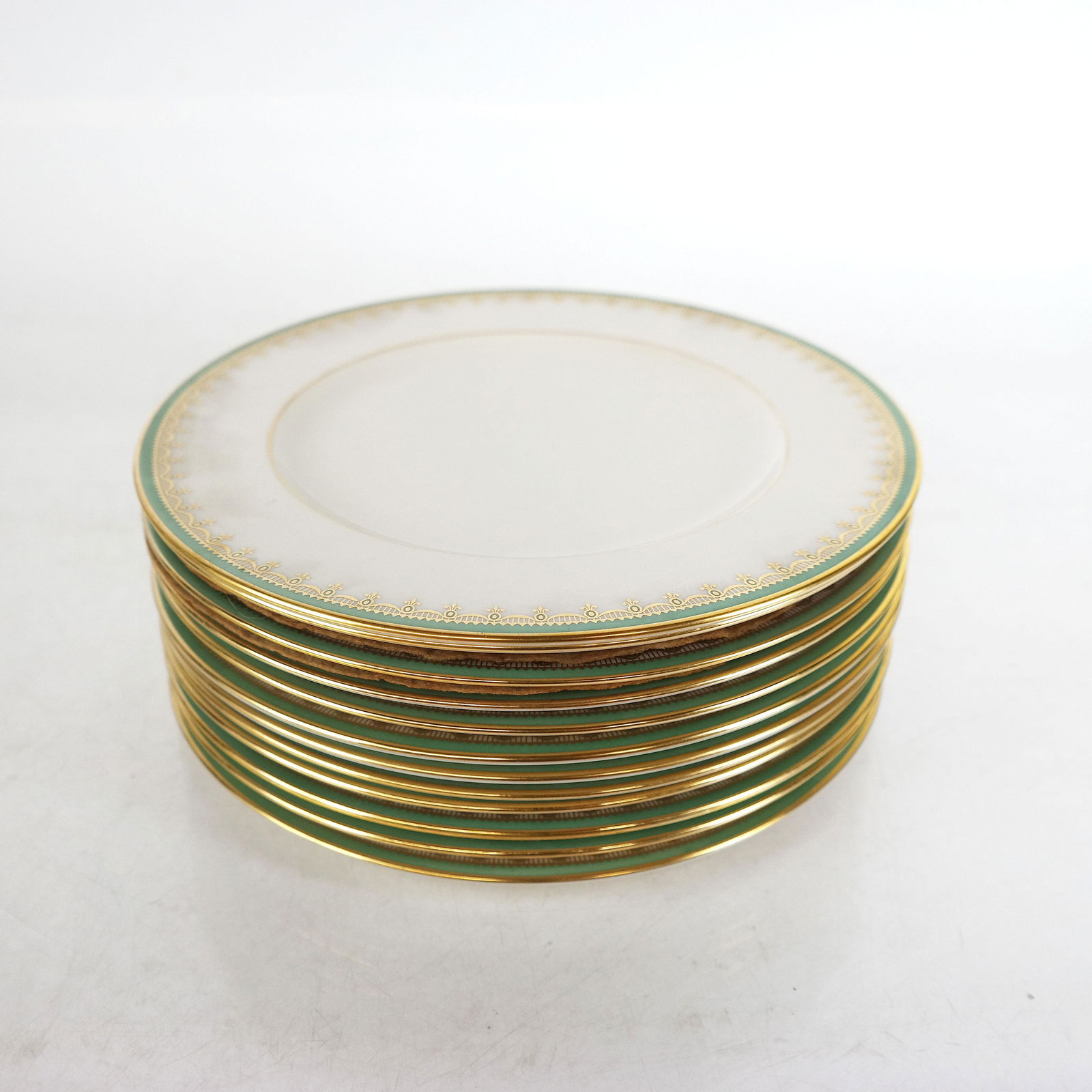 12 Lenox Plummer Plates (1 of 6)