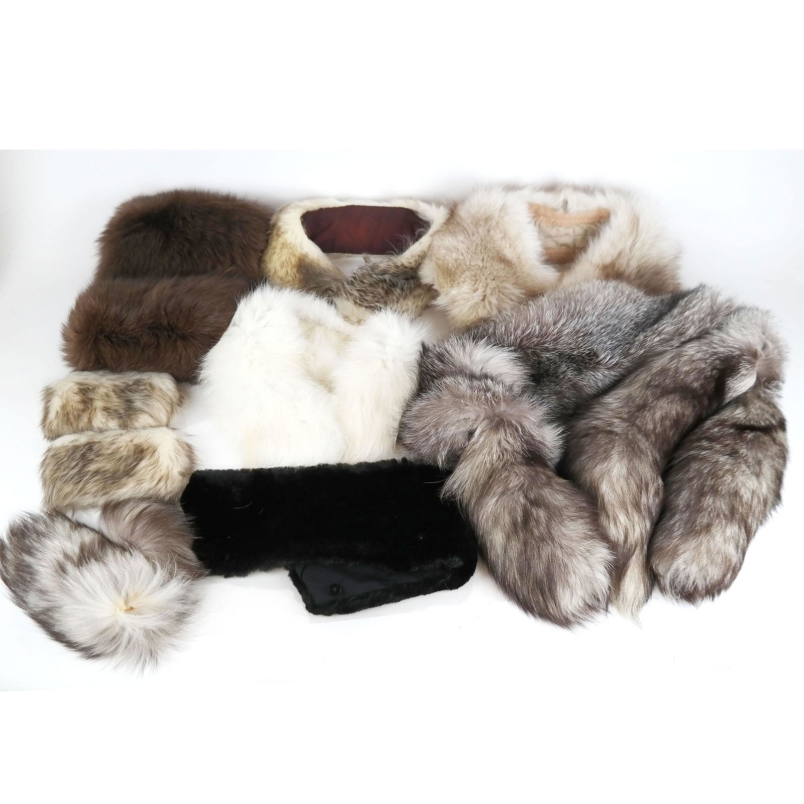 Collection of Fur Collars, Cuffs and Tails (1 of 19)