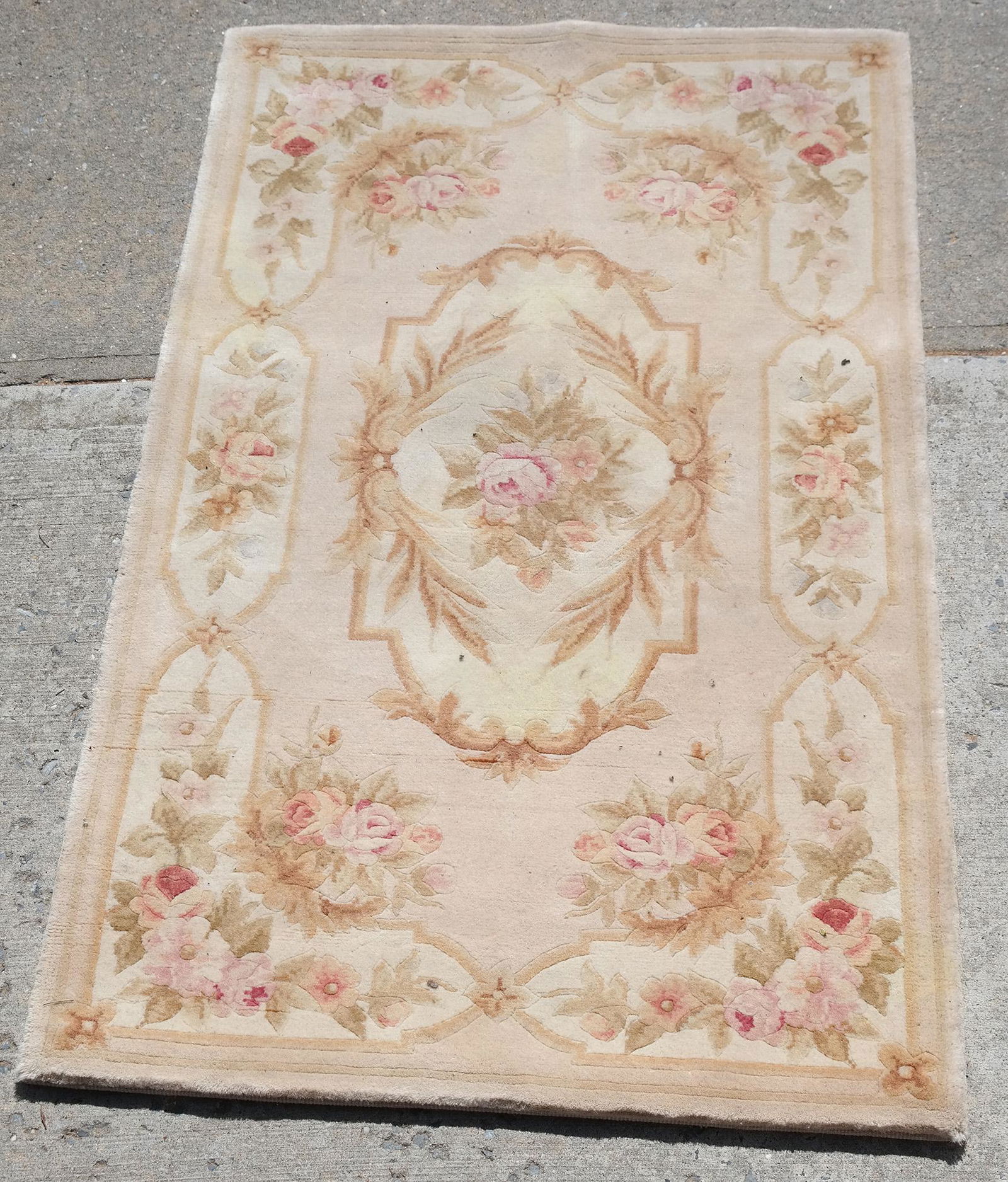 Chinese Medallion Savonnerie-Style Rug (1 of 4)