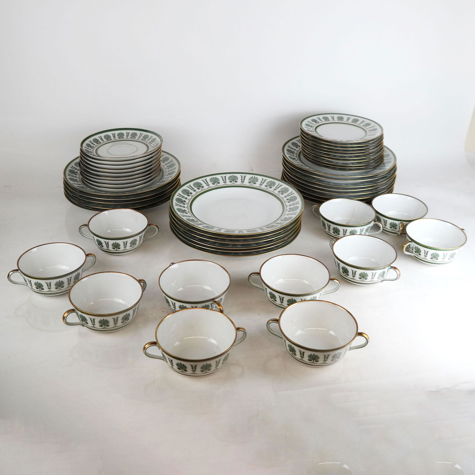 Richard Ginori "Ercolano Green" Dinnerware (41 Pc) (1 of 18)