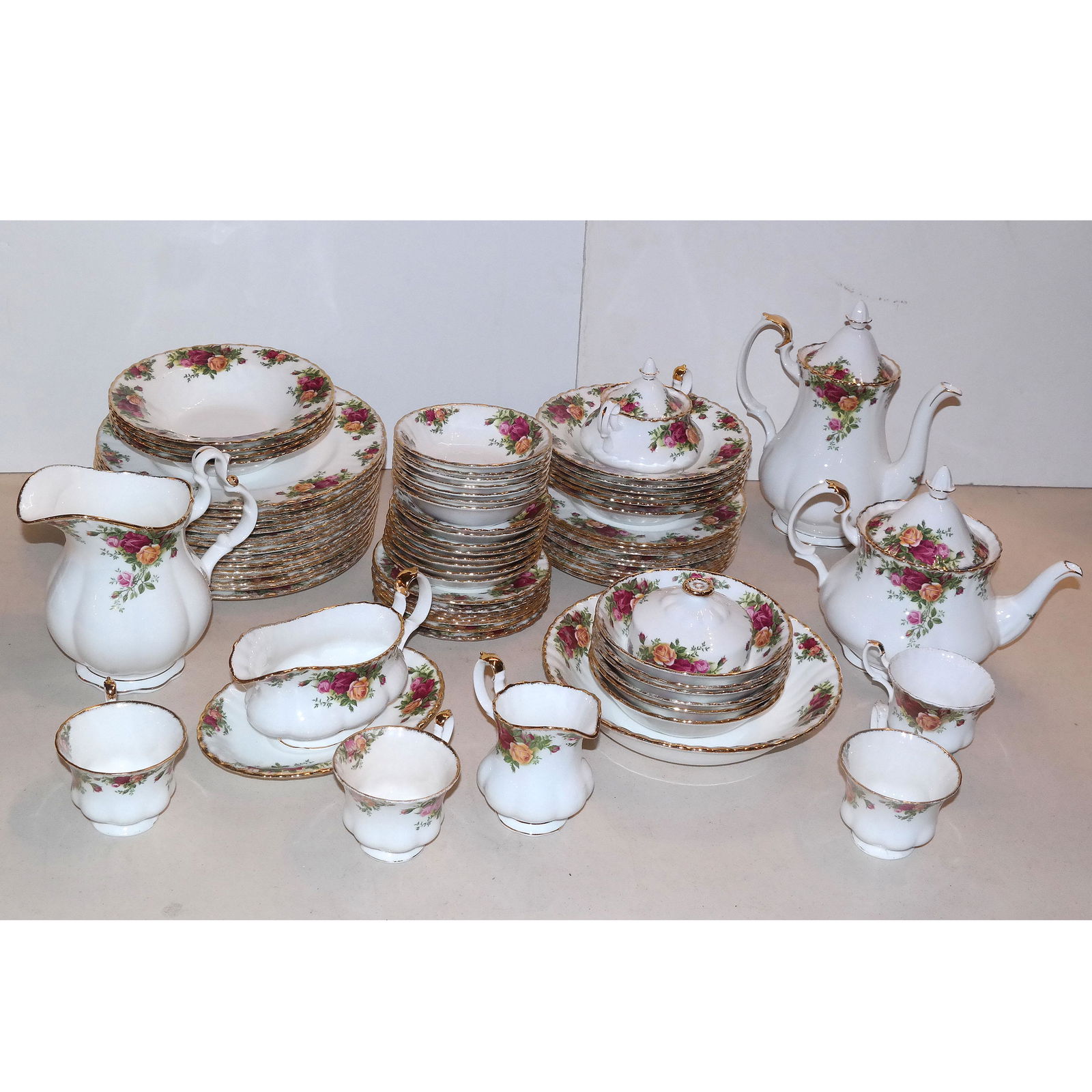 70-Piece Royal Albert Dining Set (1 of 15)