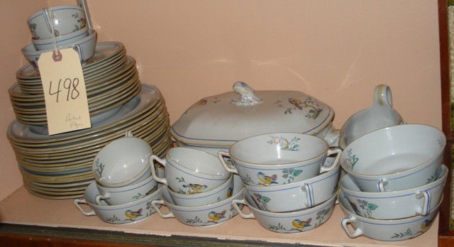 Copeland, Spode, England: A partial dinner service including a tureen, gravy boat, sixteen dinner plates, eight salad bowls, nine soup cups, six cups, and six saucers, Queen's bird pattern. Measurements: