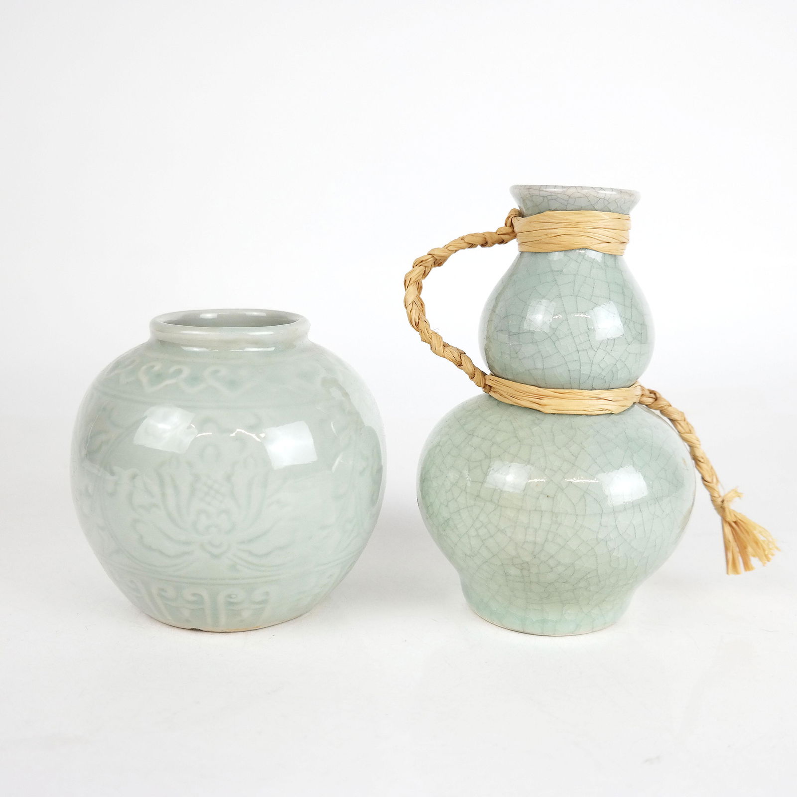 Two Chinese Celadon Crackle Glaze Vases (1 of 13)