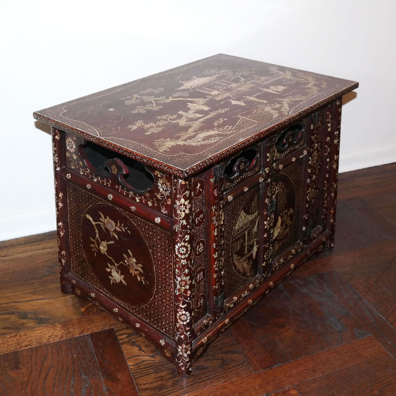 Chinese Rosewood Mother-of-Pearl Inlaid Cabinet (1 of 12)