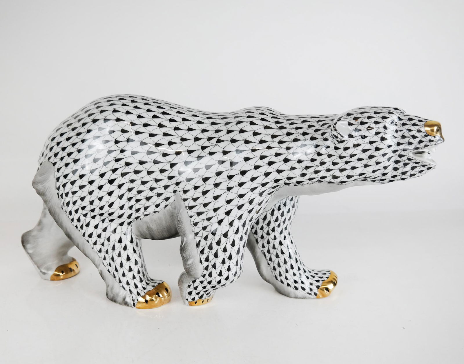 Large Herend Polar Bear (1 of 7)