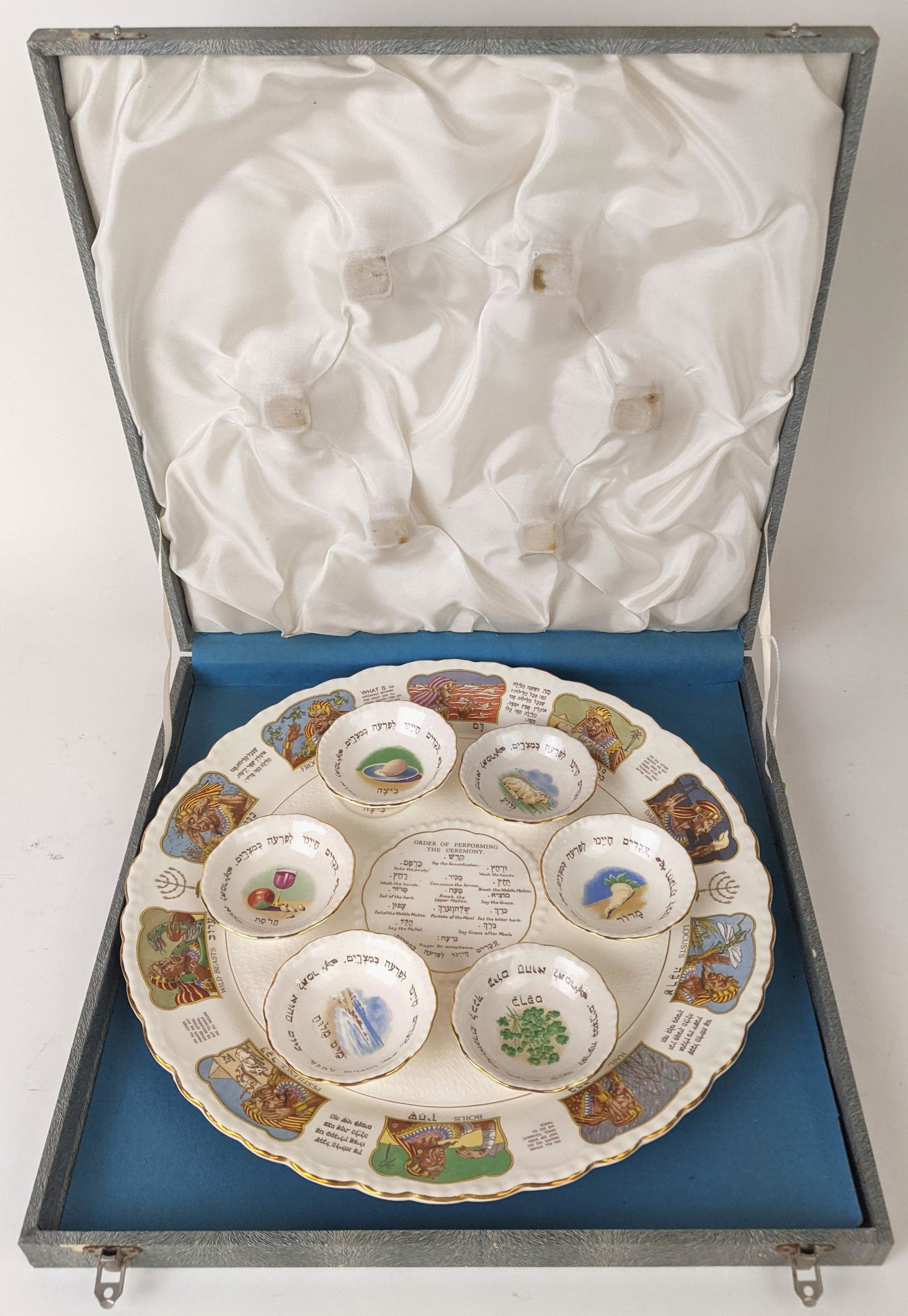 Royal Cauldon Seder Plate Set (1 of 11)