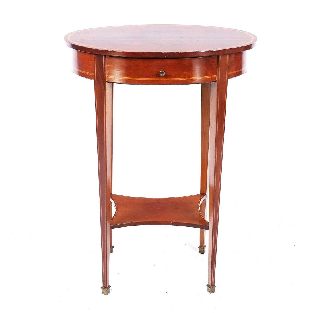 Flame Mahogany Banded Oval Side Table (1 of 9)