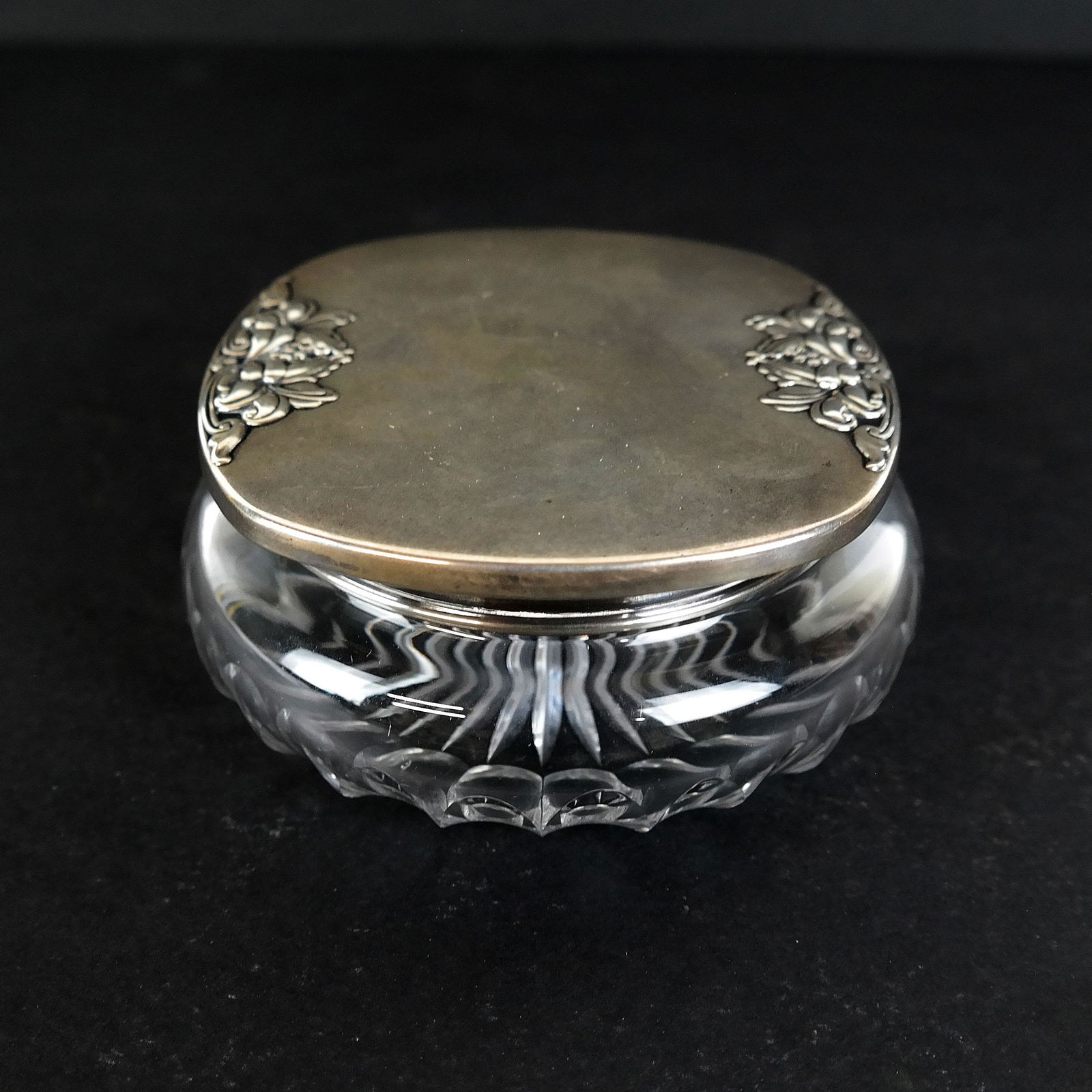 Sterling Silver-Topped Vanity Box (1 of 9)