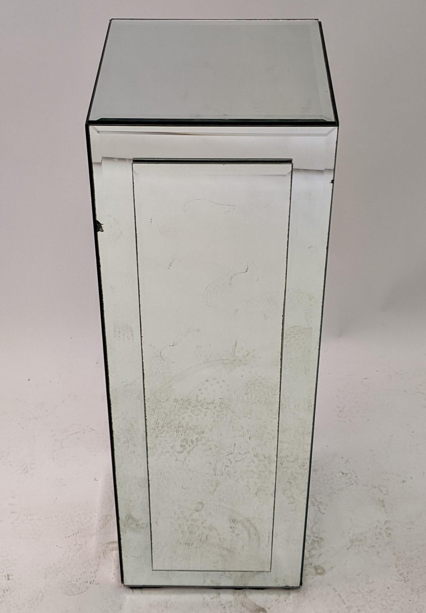 Modern Mirrored Pedestal (1 of 5)