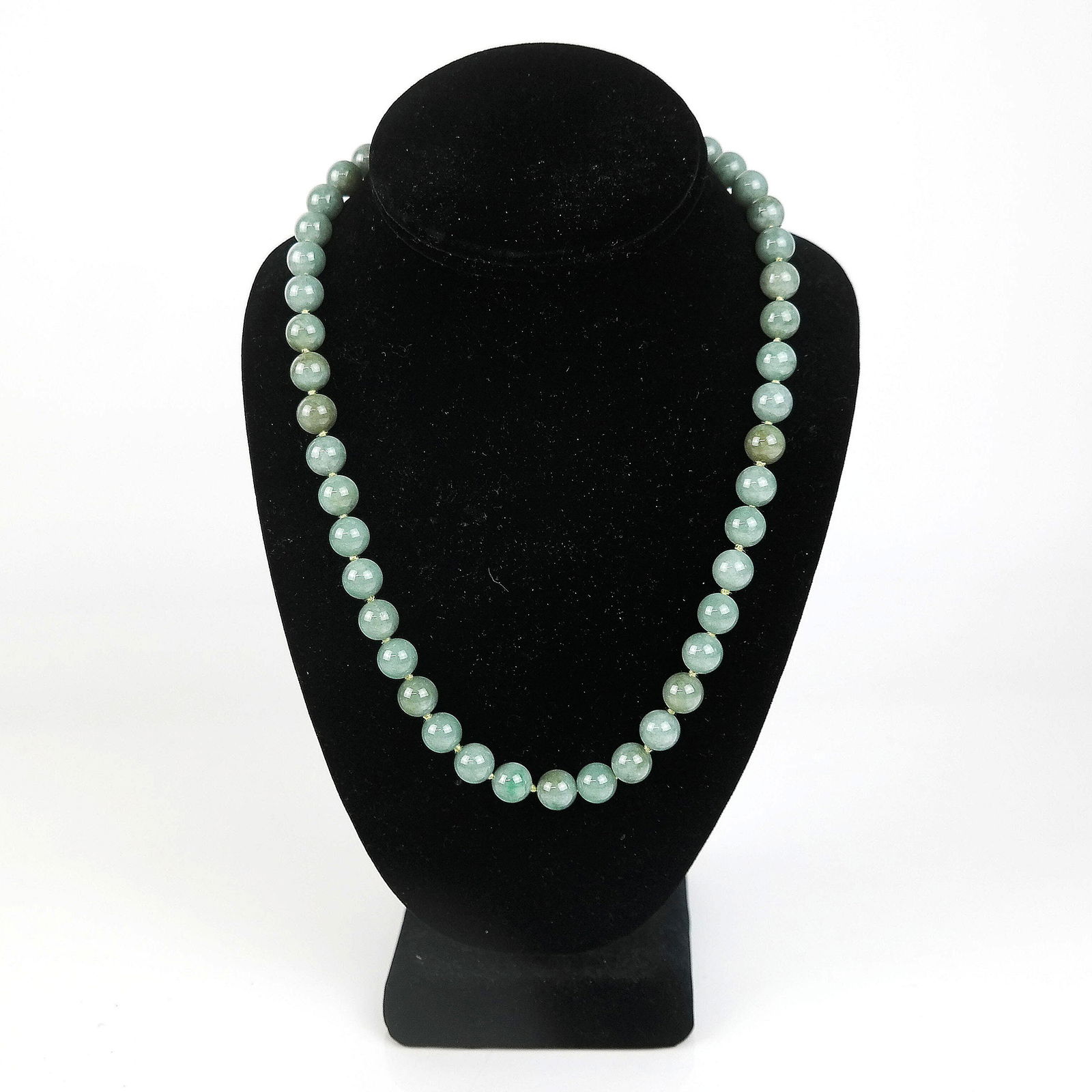 19" Chinese Jade Bead Necklace (1 of 10)