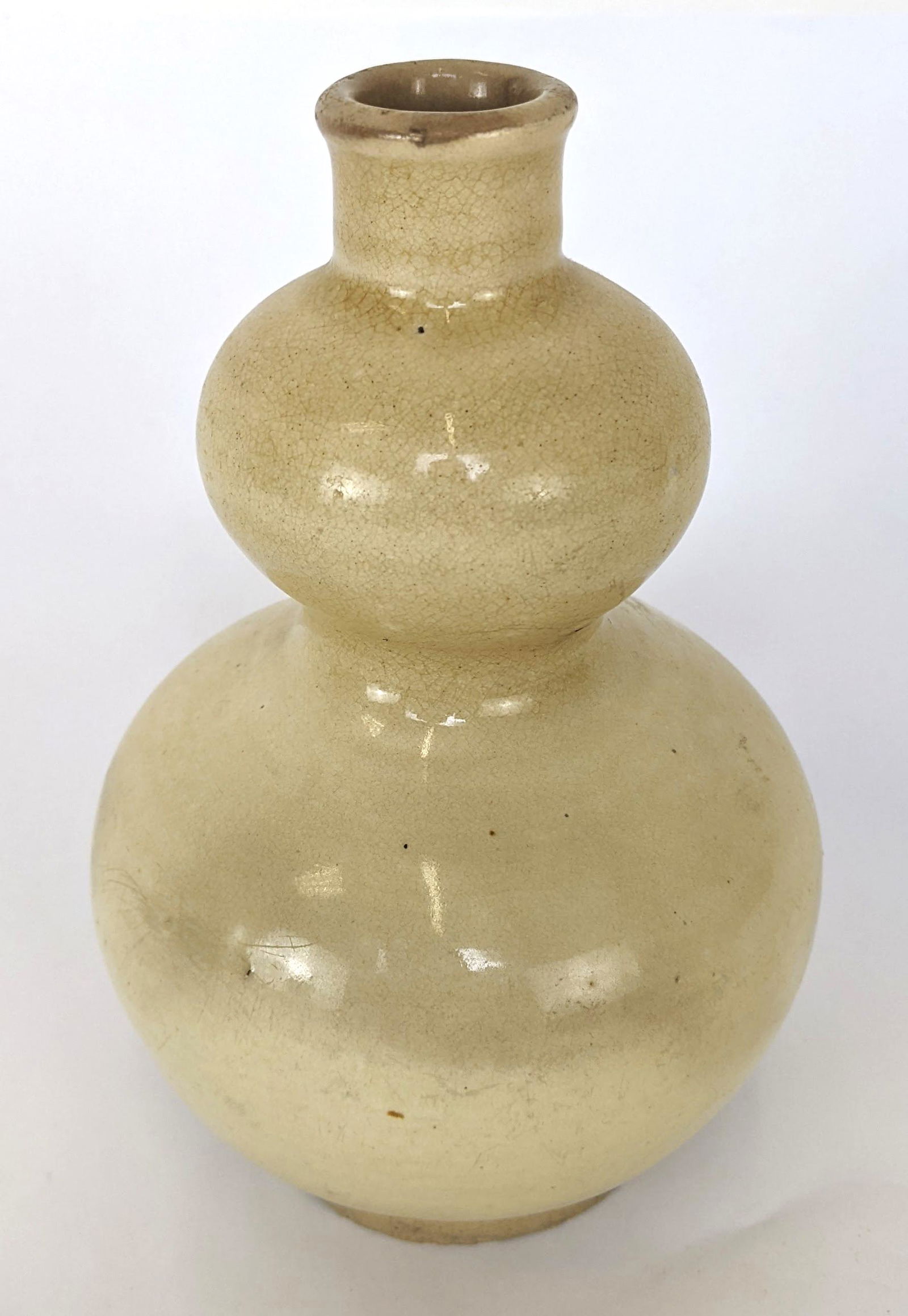 Chinese Ming Vase, Ca. 1400 (1 of 11)