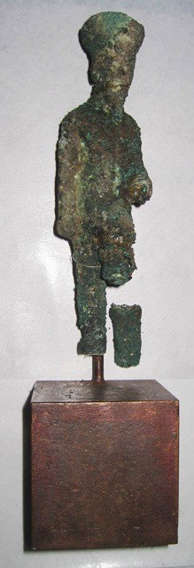 Middle Eastern Carved Figure: Middle Eastern carved figure antiquity of a bearded man. One Leg as is. Figure: 7 1/4"H x 2"W. Figure w/ Stand: 10 3/4"H