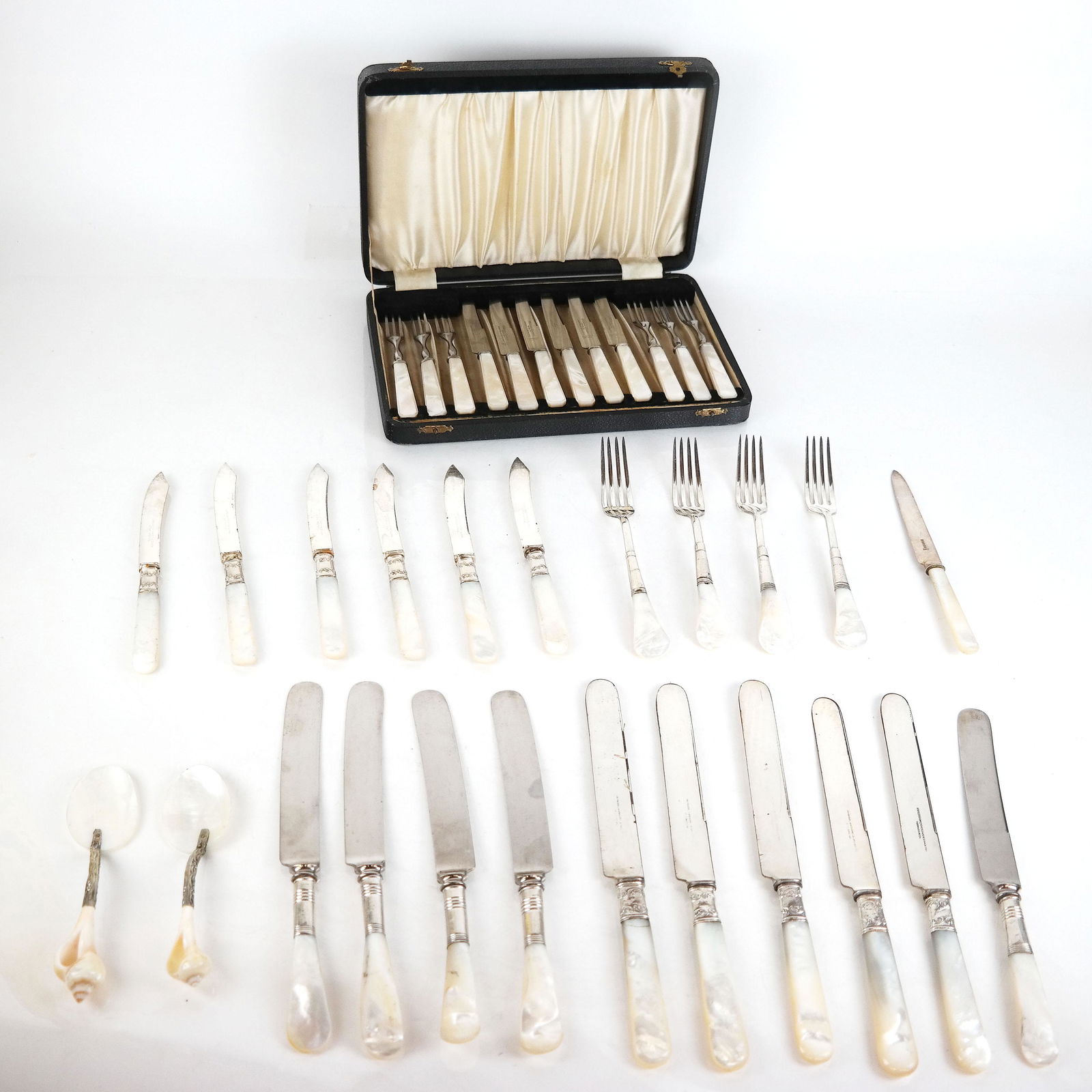 Assorted Mother of Pearl Handle Flatware (1 of 20)