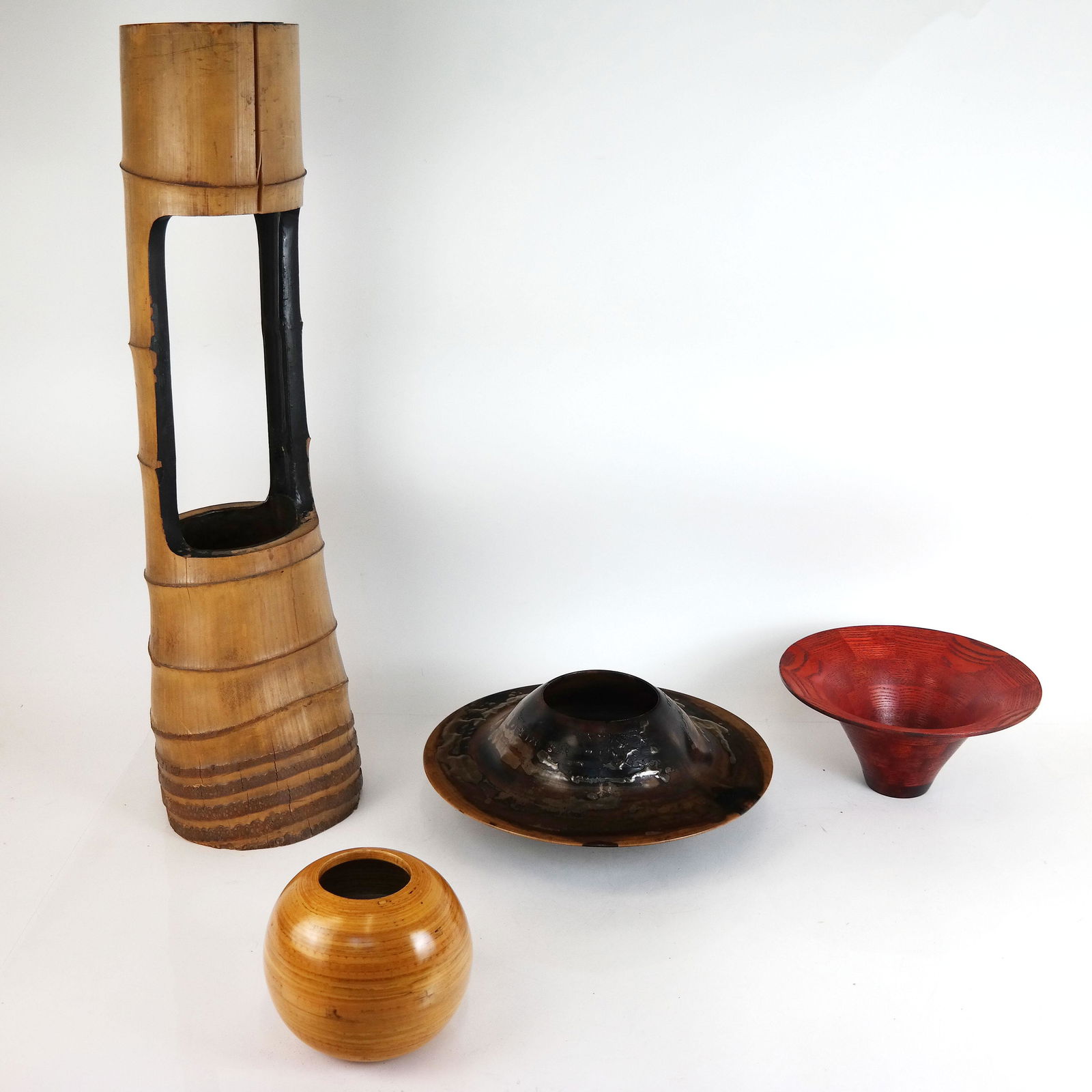 Group of Modern Wooden Bowls and Vessels (1 of 14)