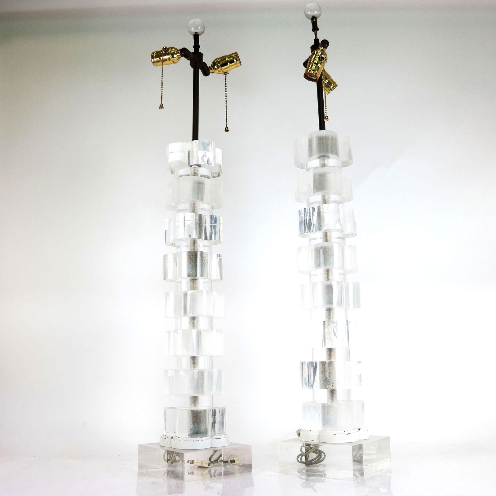 Pair of Modern Lucite Table Lamps (1 of 8)