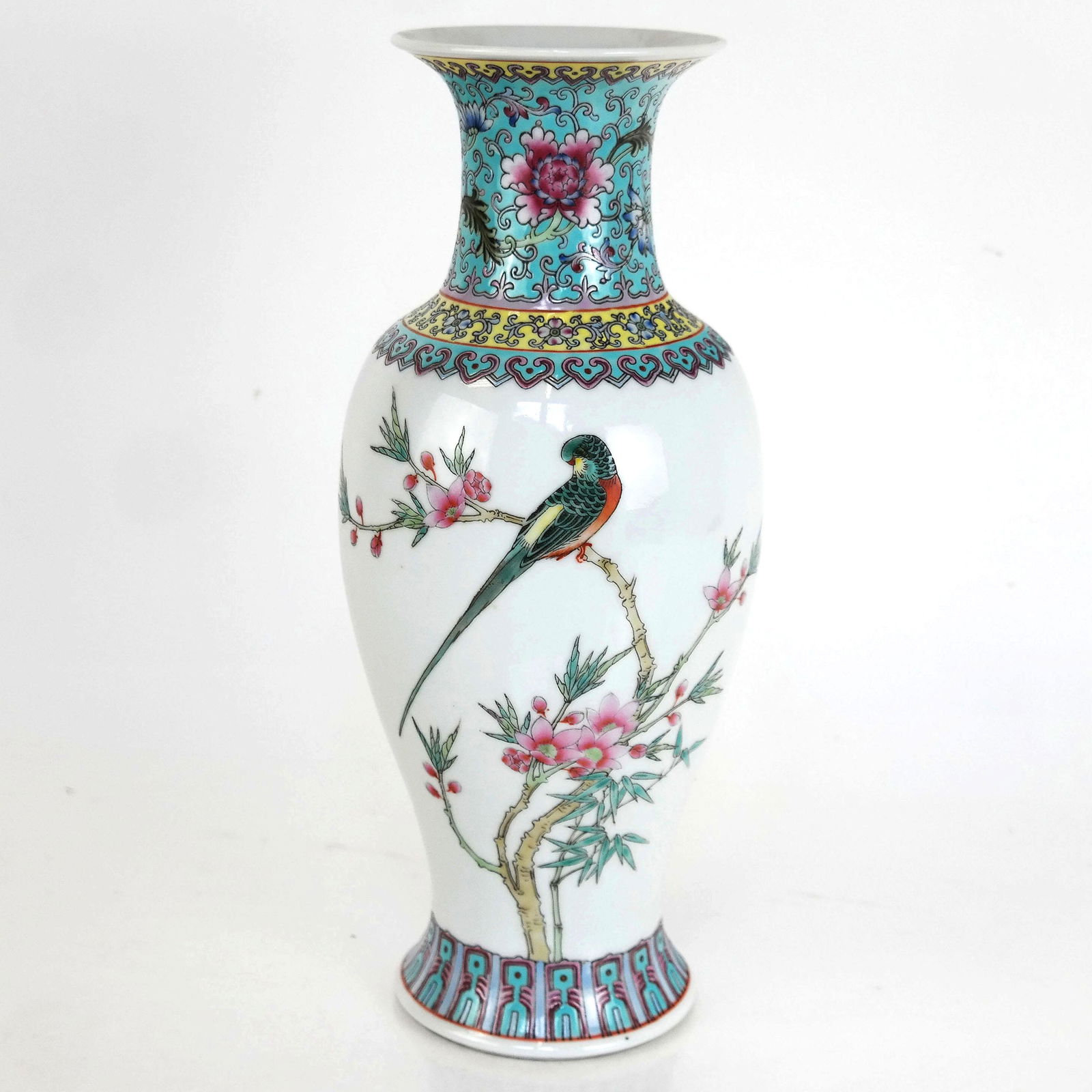 Chinese Polychrome Porcelain Vase (1 of 10)