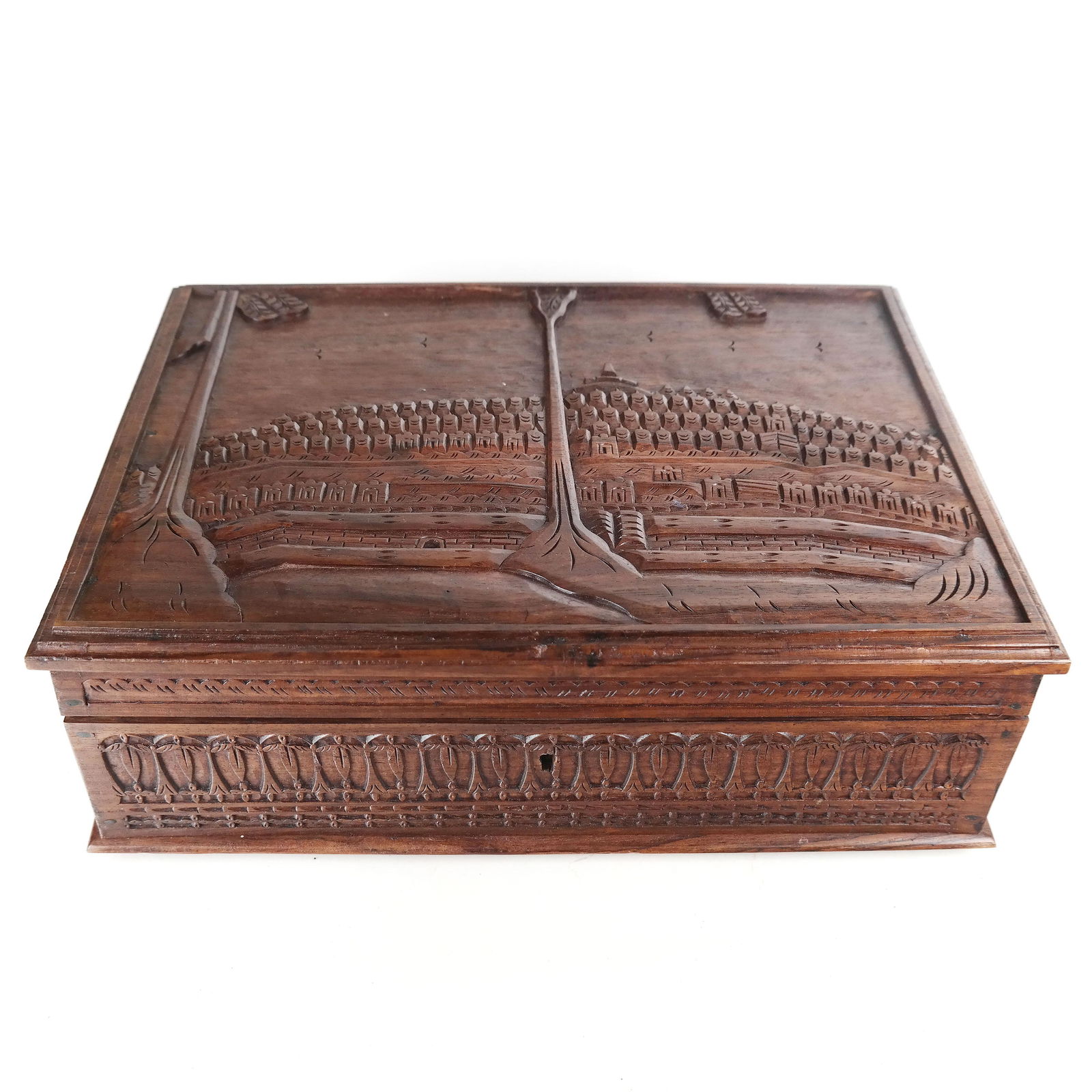 Continental-Style Hinged Jewelry Box (1 of 17)