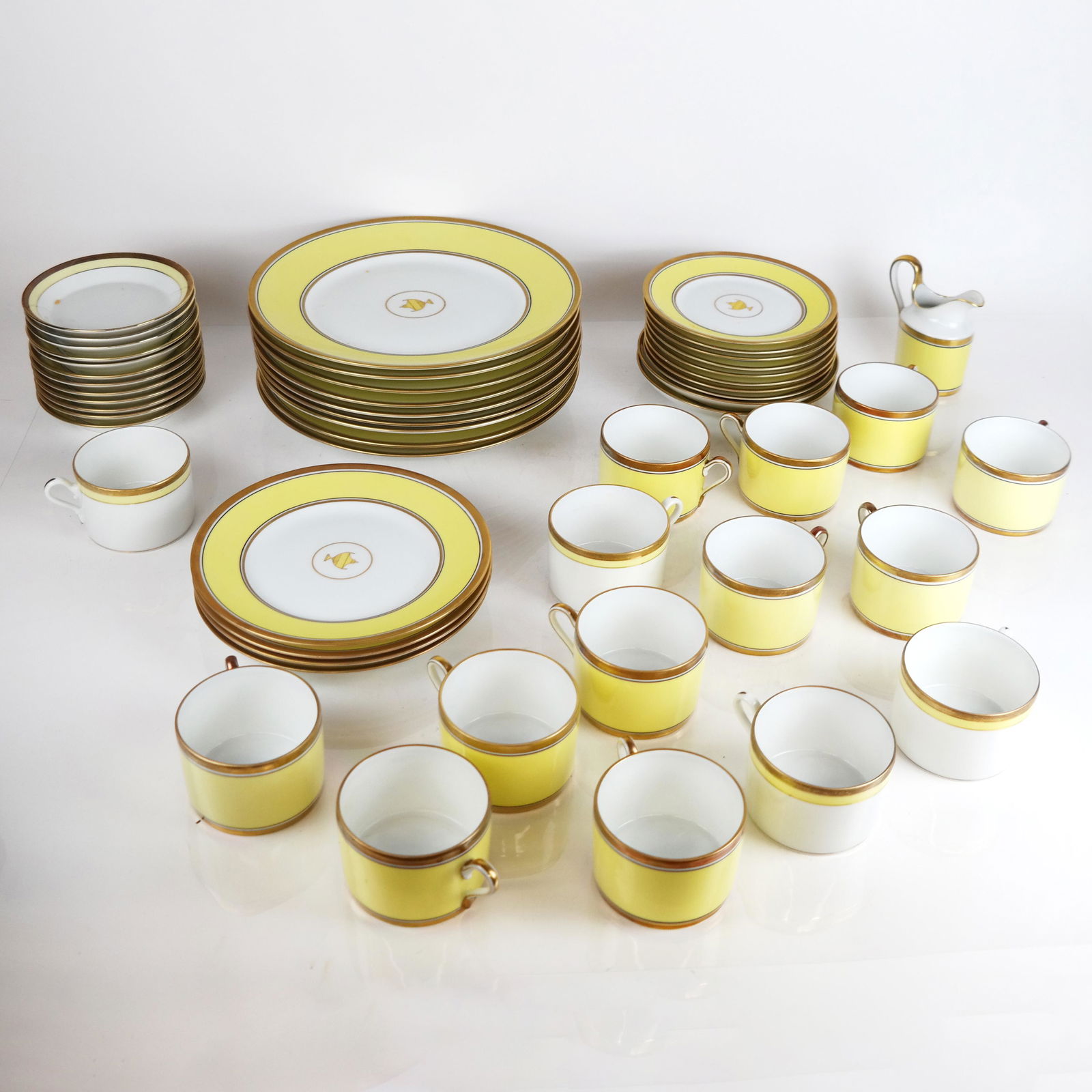 Richard Ginori Assembled Porcelain Service (1 of 16)