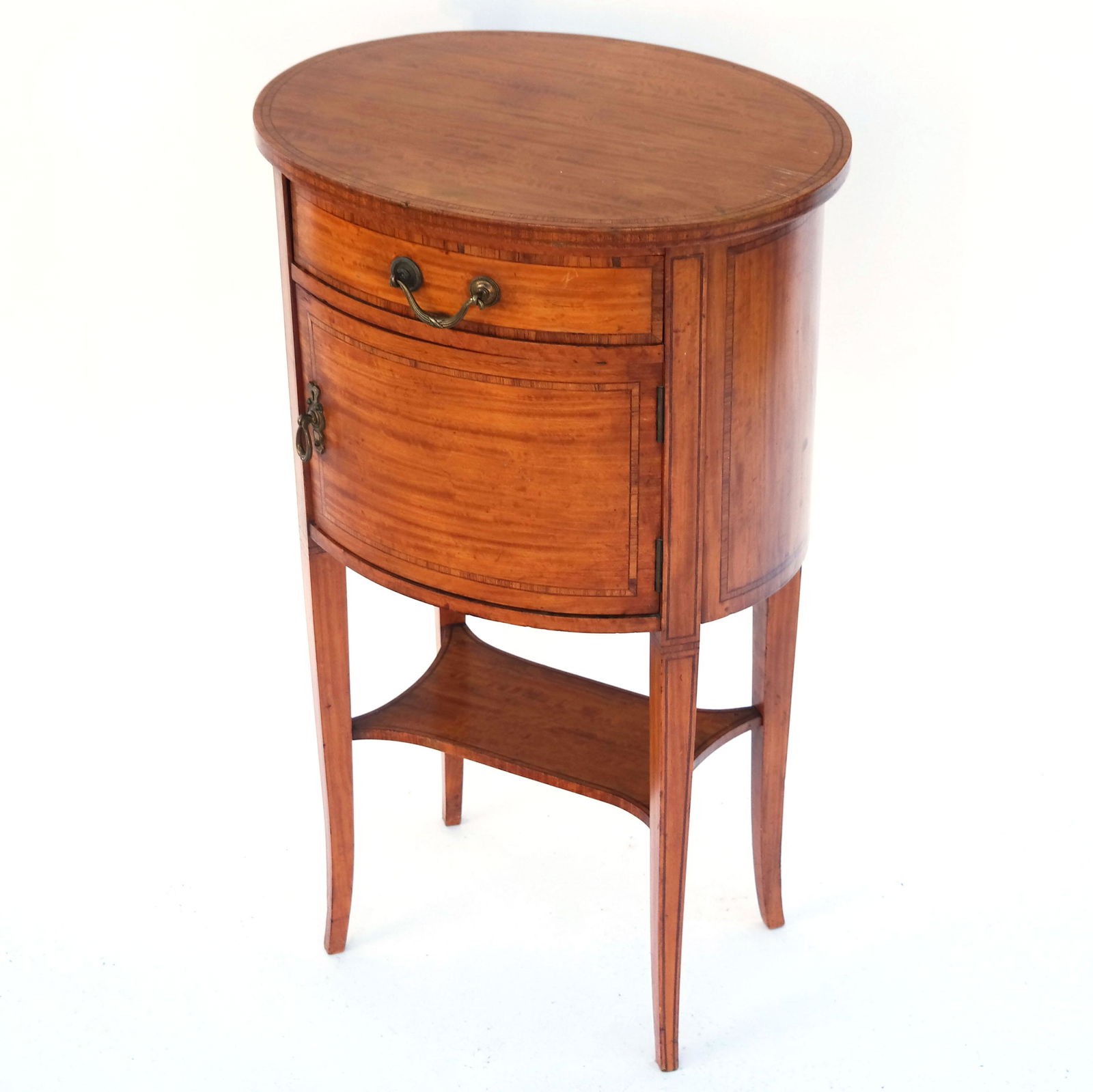 19th C. Classic Oval Satinwood Inlaid Stand (1 of 8)