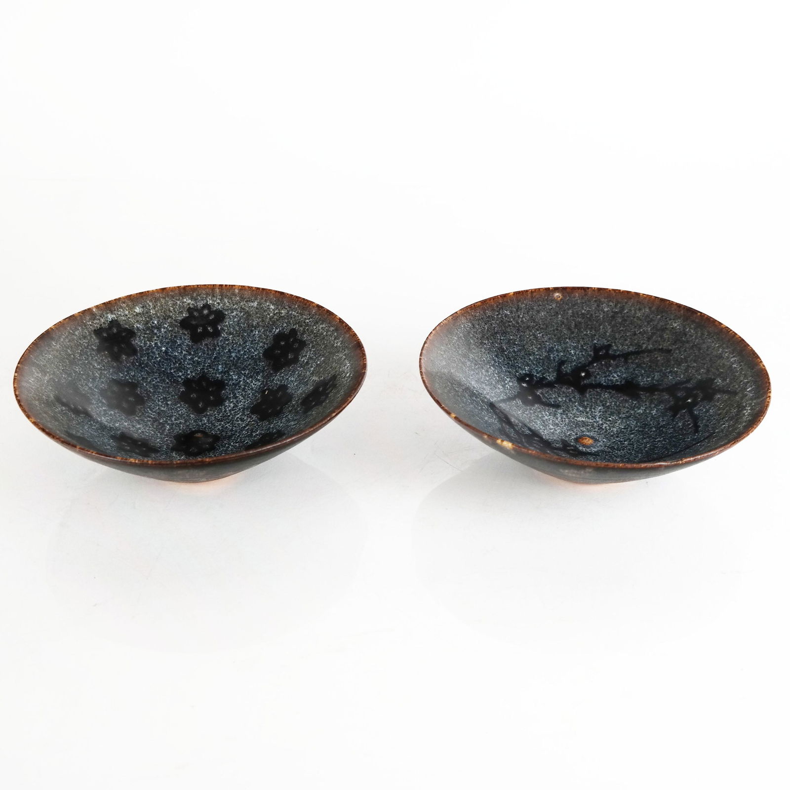 Two Chinese Glazed Porcelain Ceramic Bowls (1 of 9)