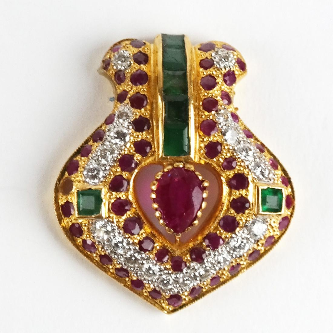 22K Yellow Gold Pendant (1 of 8)