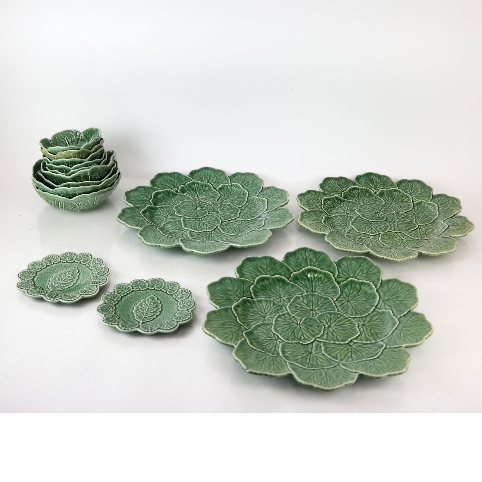 Assembled Group of Portuguese Cabbage Ware (14) (1 of 15)