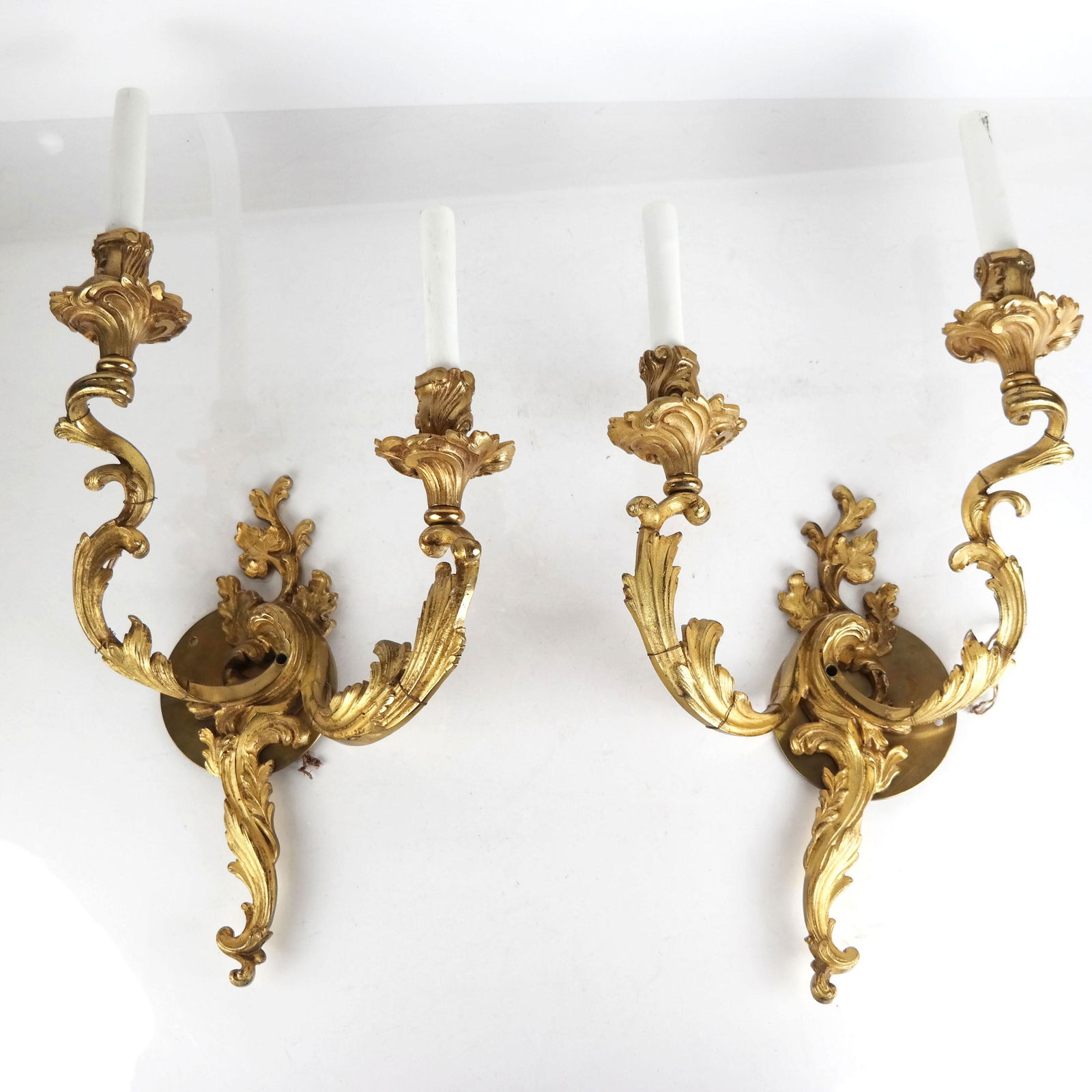 Pair of Bronze Dore Rococo-Style Sconces (1 of 10)