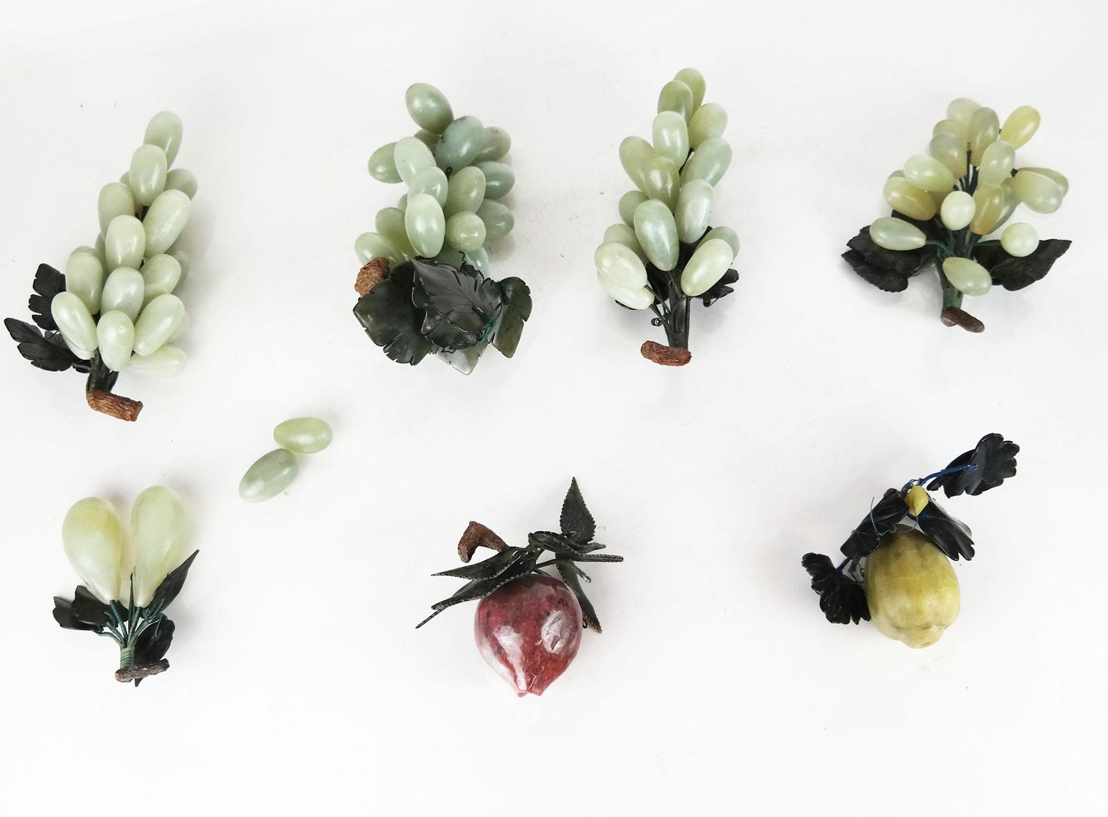 Assorted Hardstone Fruit (1 of 9)