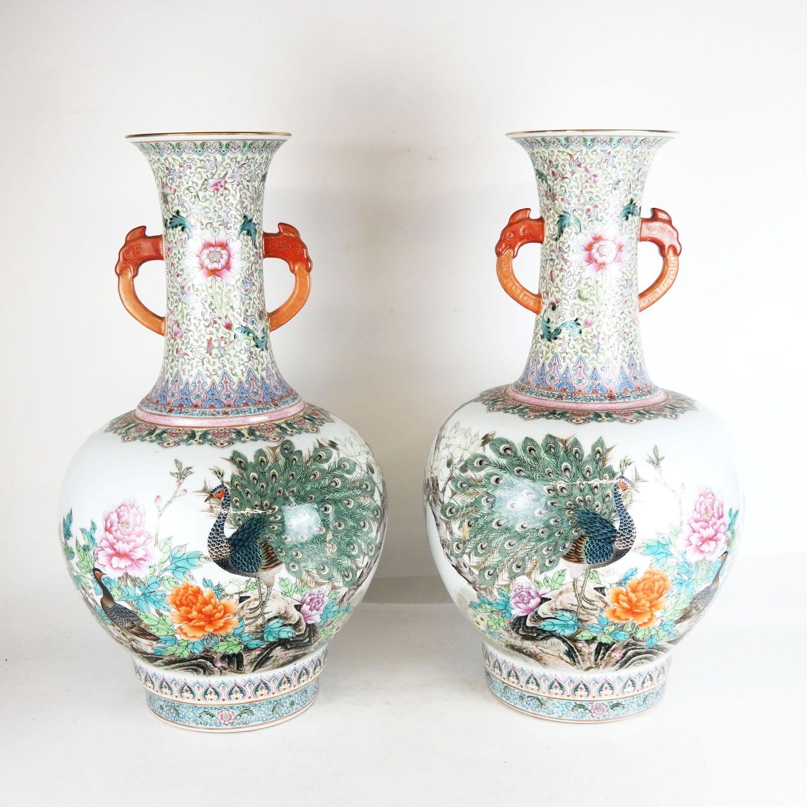 Pair of Large Chinese Porcelain Vases (1 of 12)