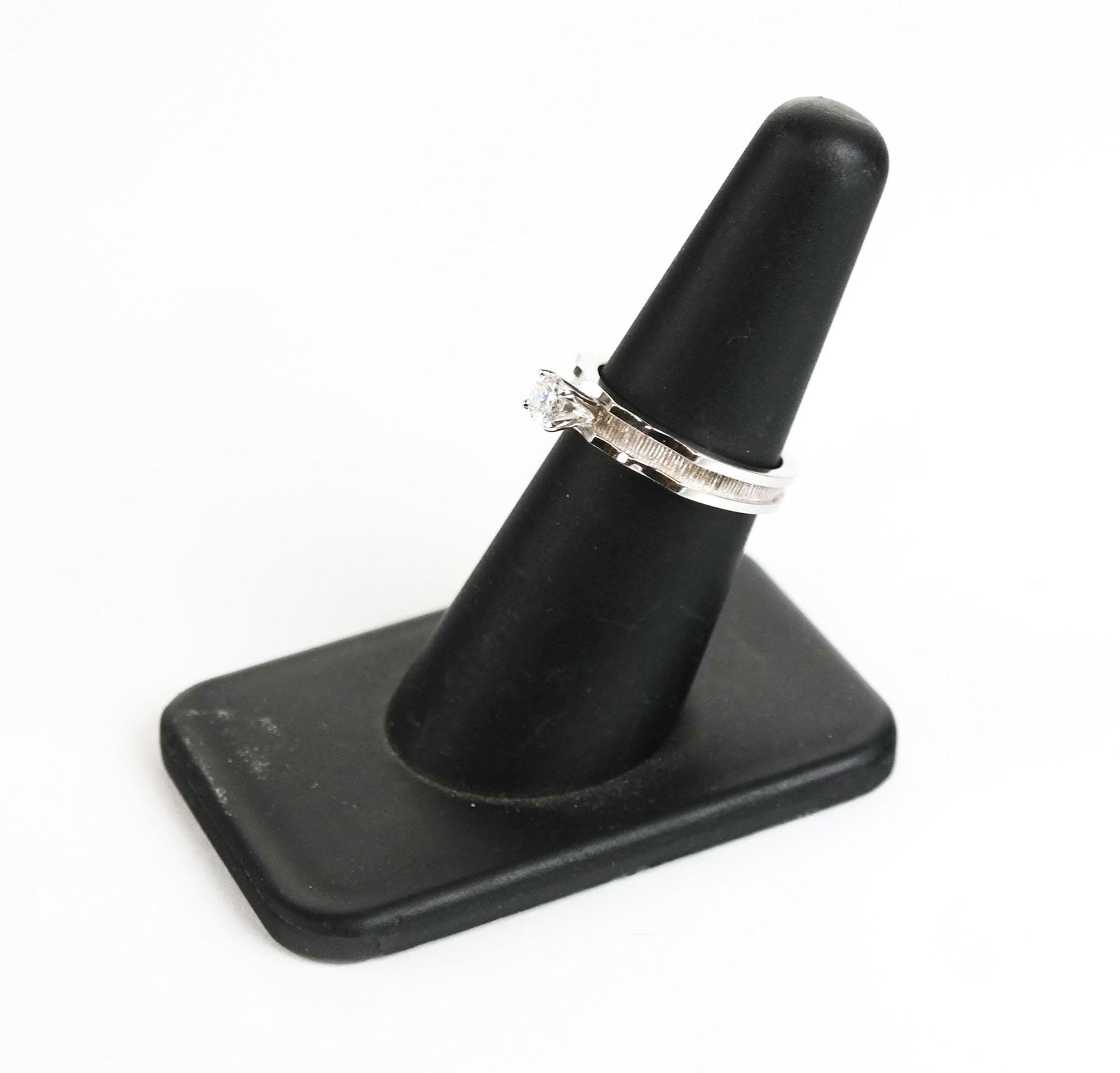 14K White Gold Diamond Ring (1 of 12)