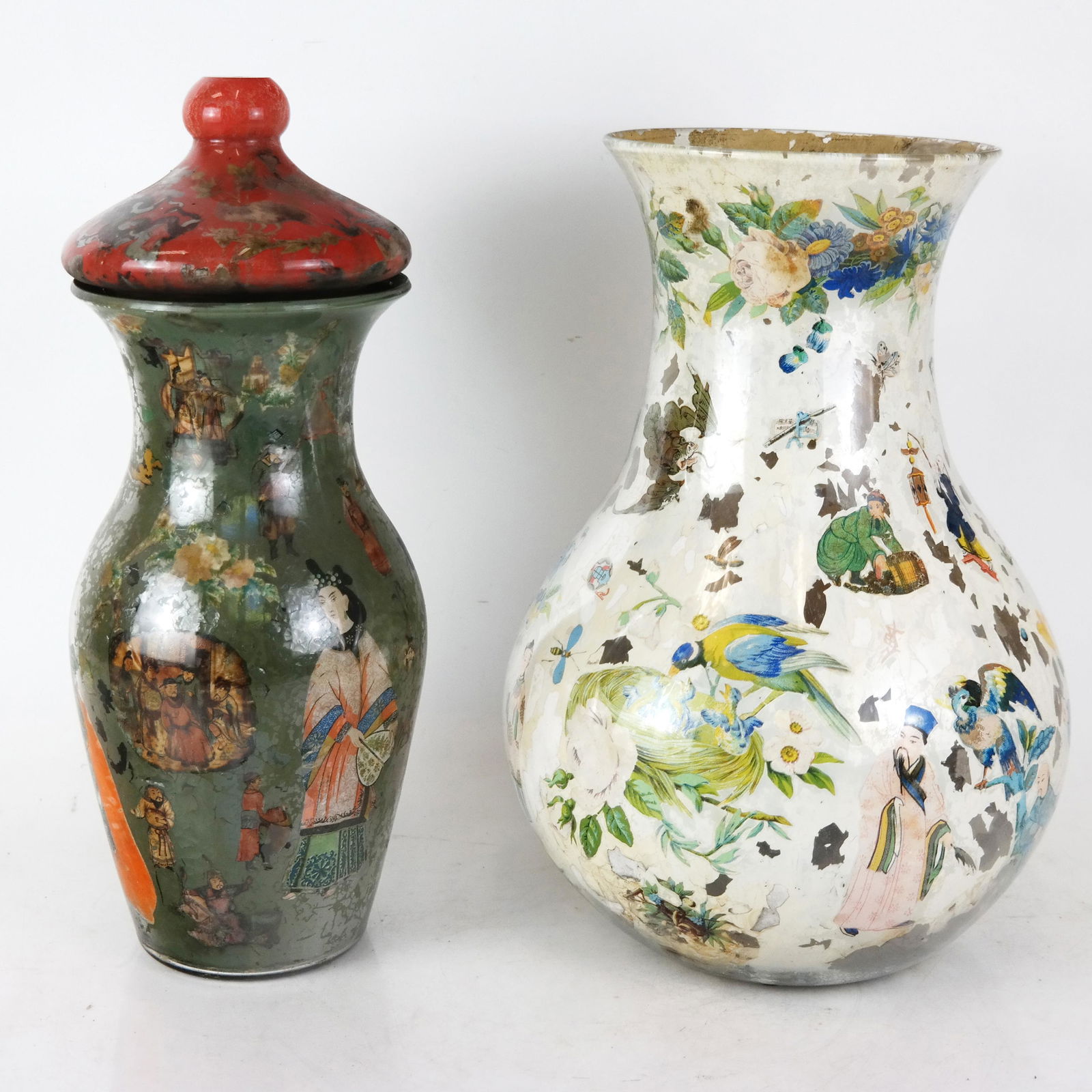 Two Chinoiserie Internally Decorated Glass Vases (1 of 10)