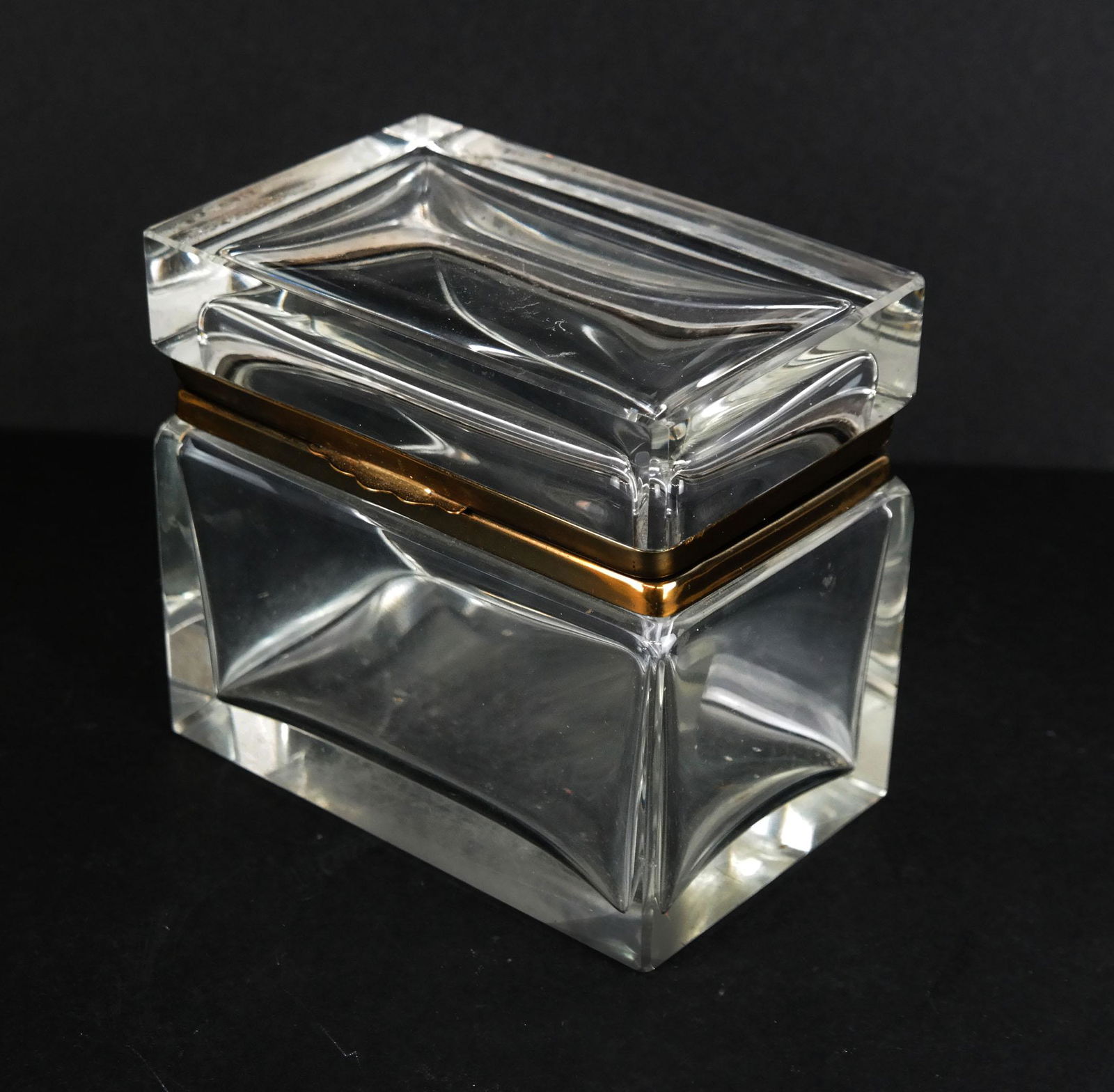 Continental Glass Dresser Box (1 of 5)