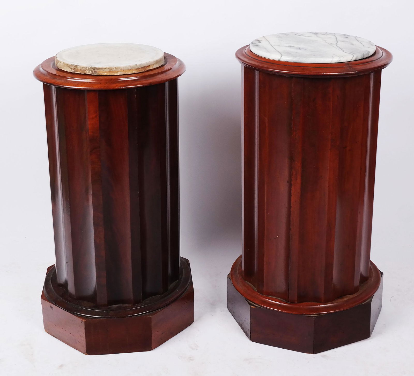 Pair of Classical-Style Mahogany Pedestal Tables (1 of 6)