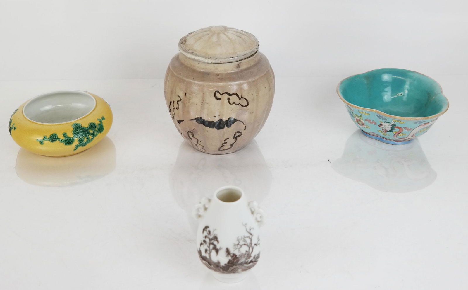 Chinese Group of Four Porcelain & Ceramic Items (1 of 13)