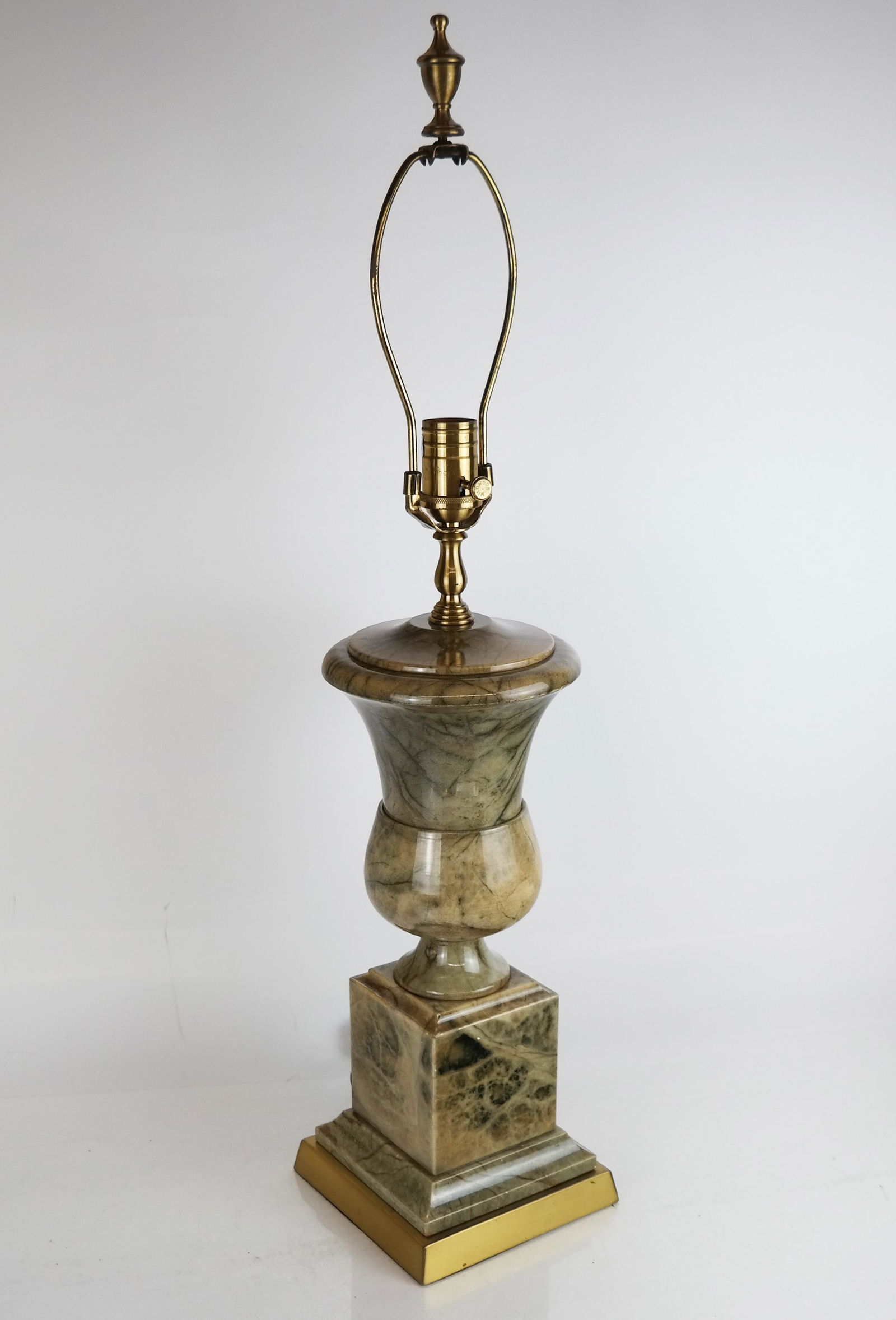 Classical-Style Urn Form Table Lamp (1 of 9)