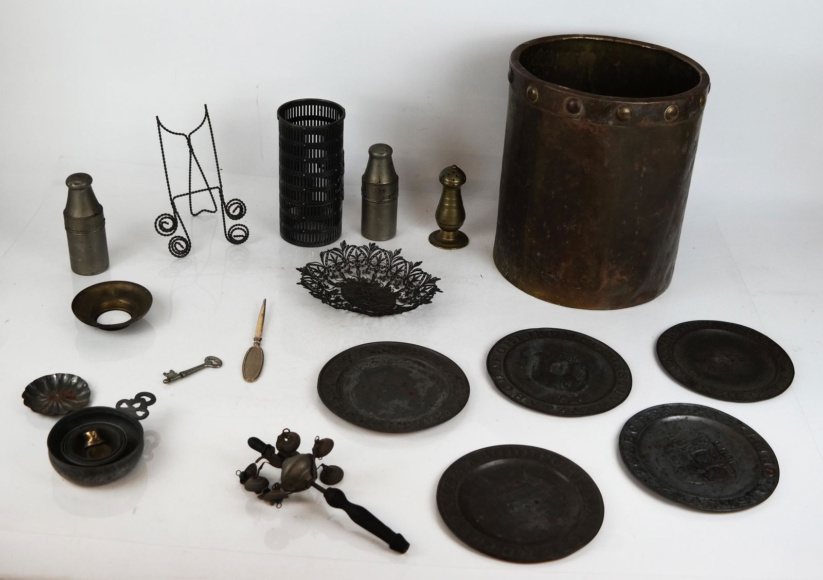 American Group of Various Metal Ware (1 of 11)