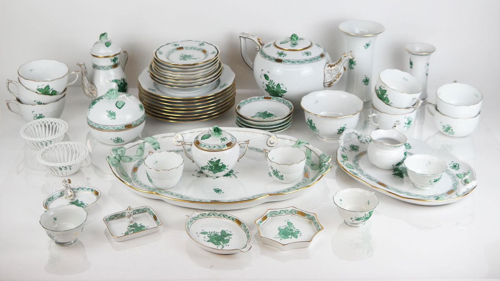 Herend Hungarian Porcelain Partial Service (1 of 18)