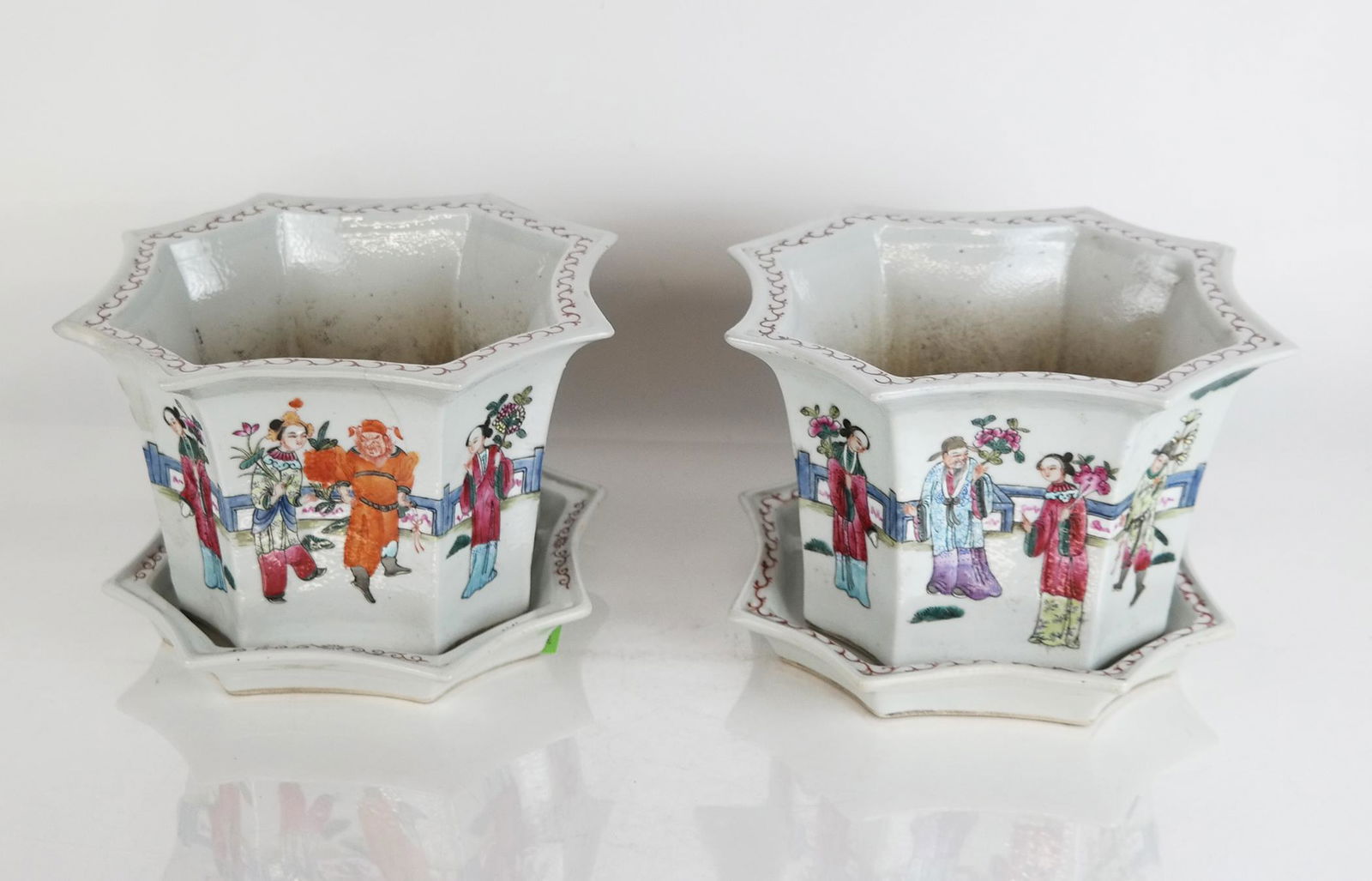 Pair of Famille Rose Planters & Trays (1 of 12)