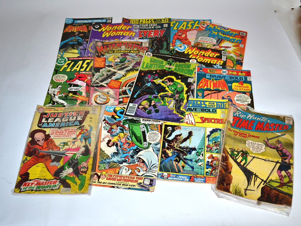 Group of 1960s-70s DC Comics: Group of 14 DC comic books dated variously 1963, 1965, 1974, and 1980. Comprises Batman with co-stars, Superman, Green Lantern, The Flash, Metamorpho, Rip Hunter, Justice League of America, House of M