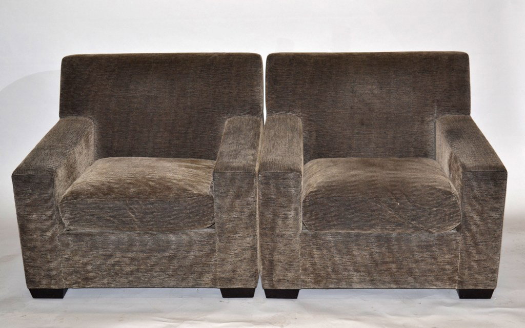 Pair of Holly Hunt "Album" Club Chairs: Pair of Holly Hunt "Album" club chairs with ebonized wood feet and black and white nubby upholstery. 36" W x 36" D x 31.25" H (17" H to seat).
