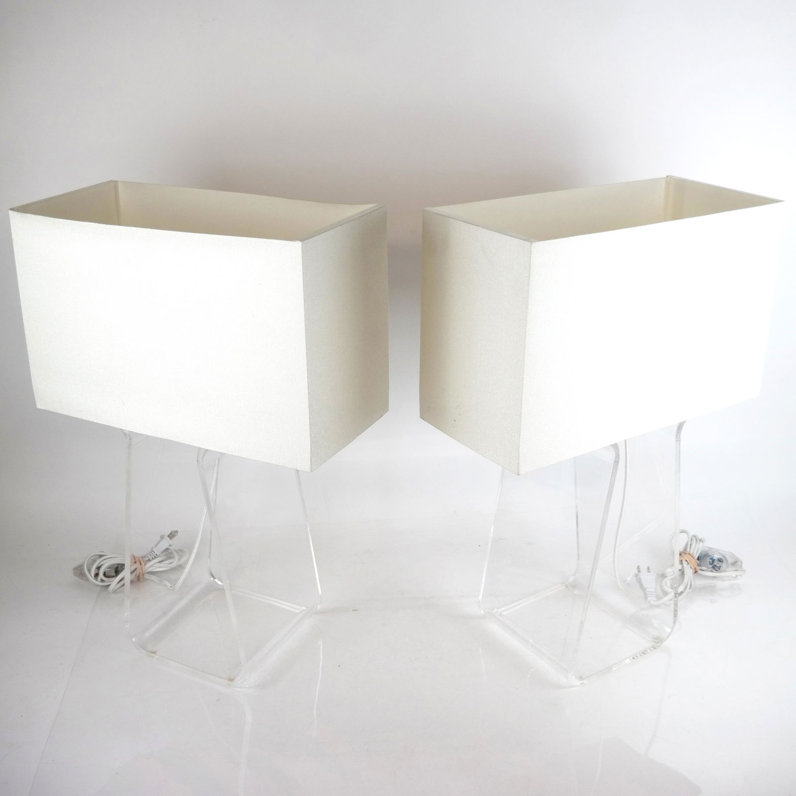 Pair of Modern Japanese Acrylic Table Lamps (1 of 12)