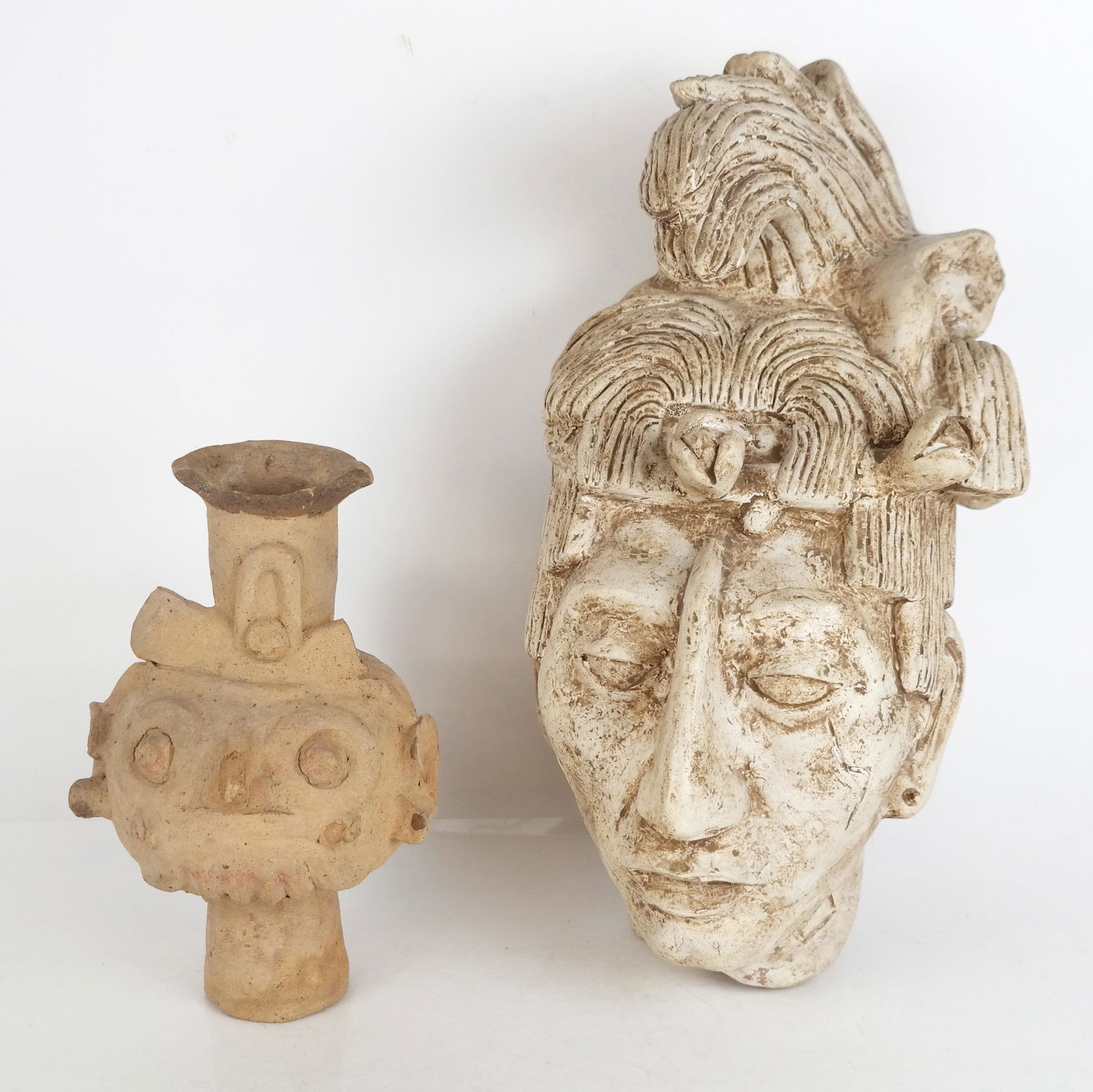 Two Pieces of Central/South American Earthenware (1 of 10)