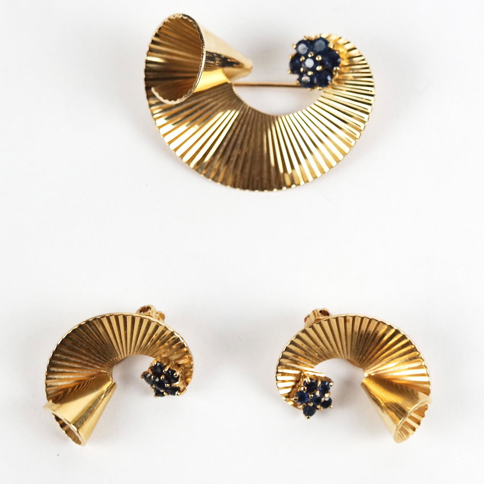 14K Yellow Gold Sapphire Pin & Earrings (1 of 8)