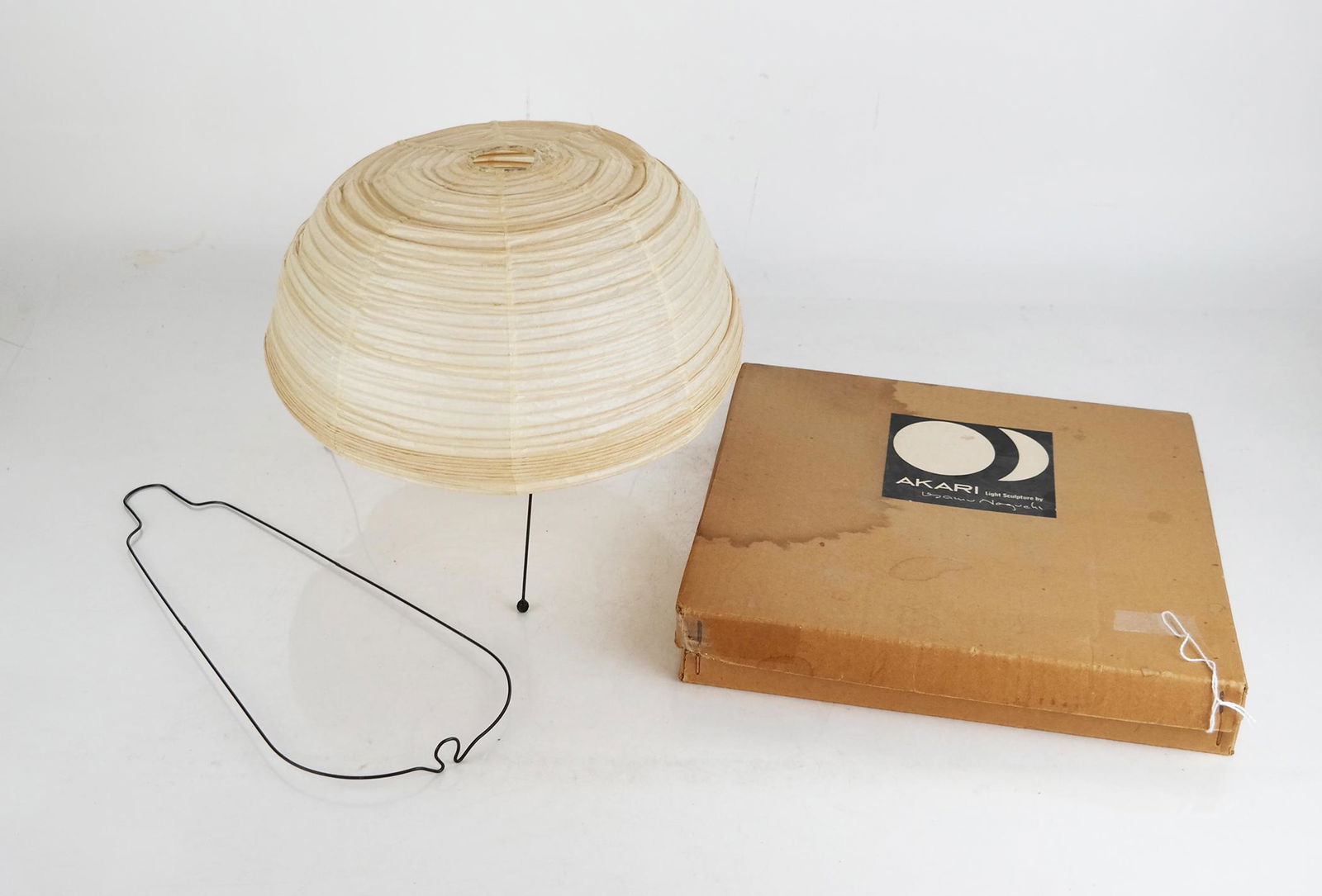 Isamu NOGUCHI: "Akari 1A" - Paper Light Sculpture (1 of 12)