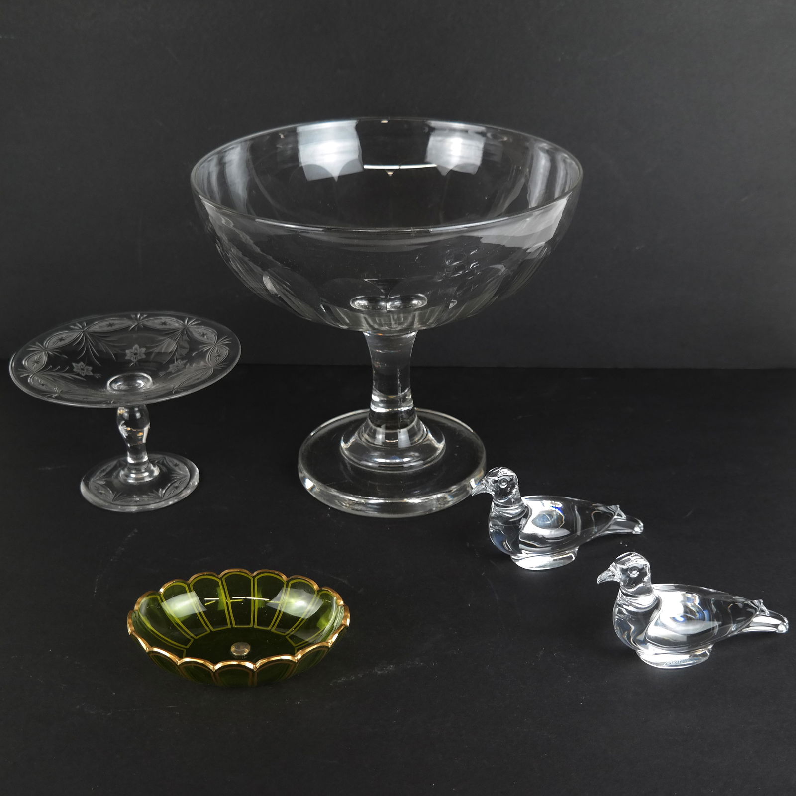 Five Assorted Glass Articles (1 of 14)