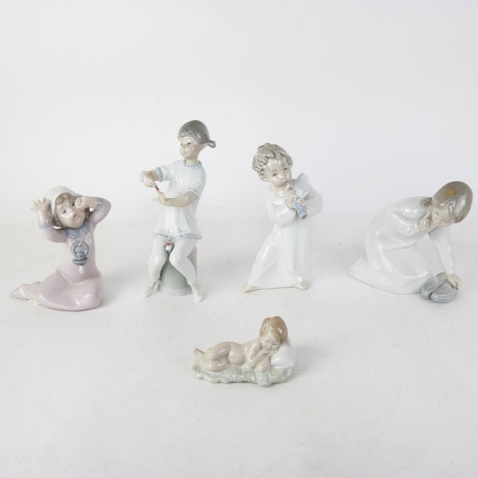 Five Lladro Spanish Porcelain Figural Groups (1 of 11)