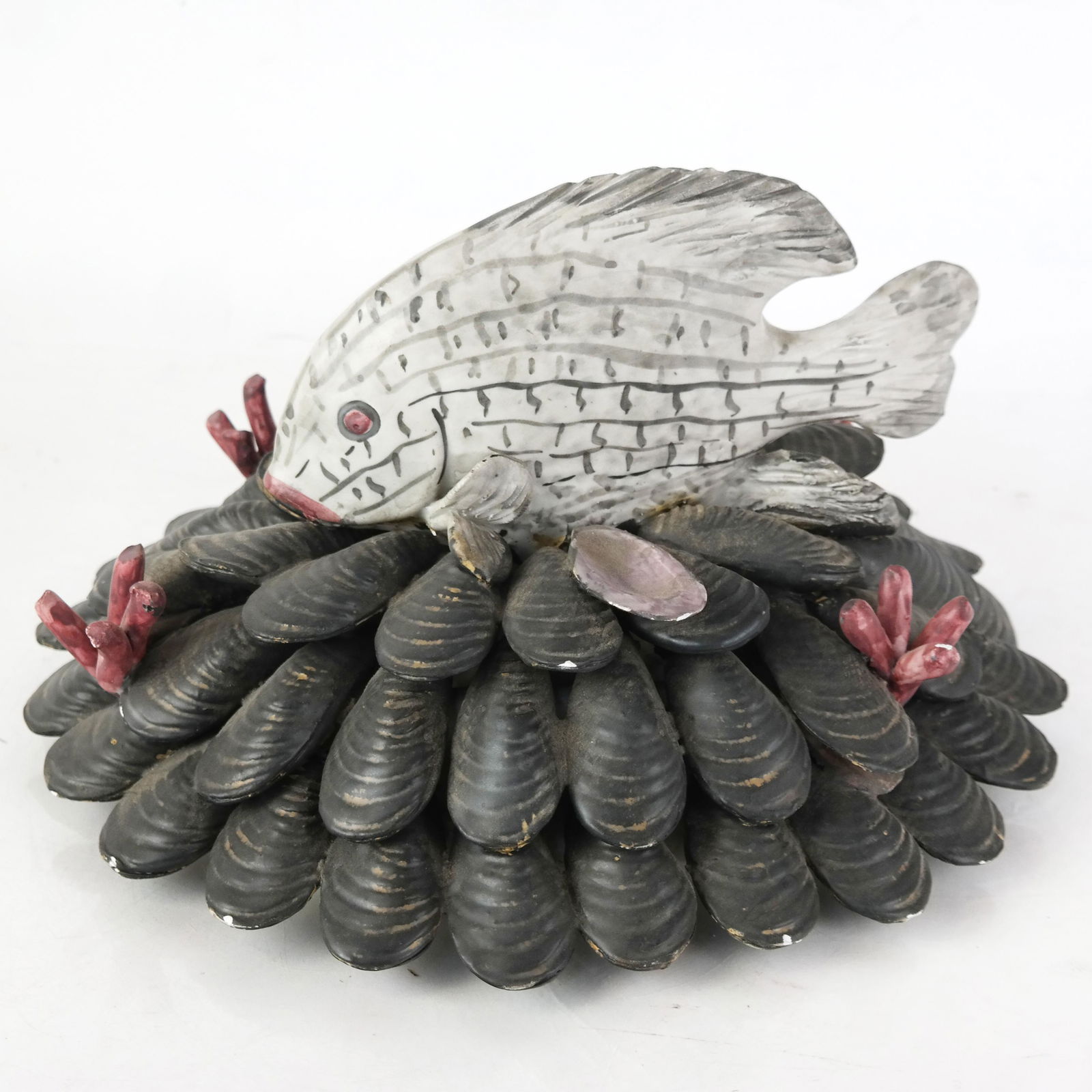 Paint Decorated Ceramic Fish & Mussels Group (1 of 7)